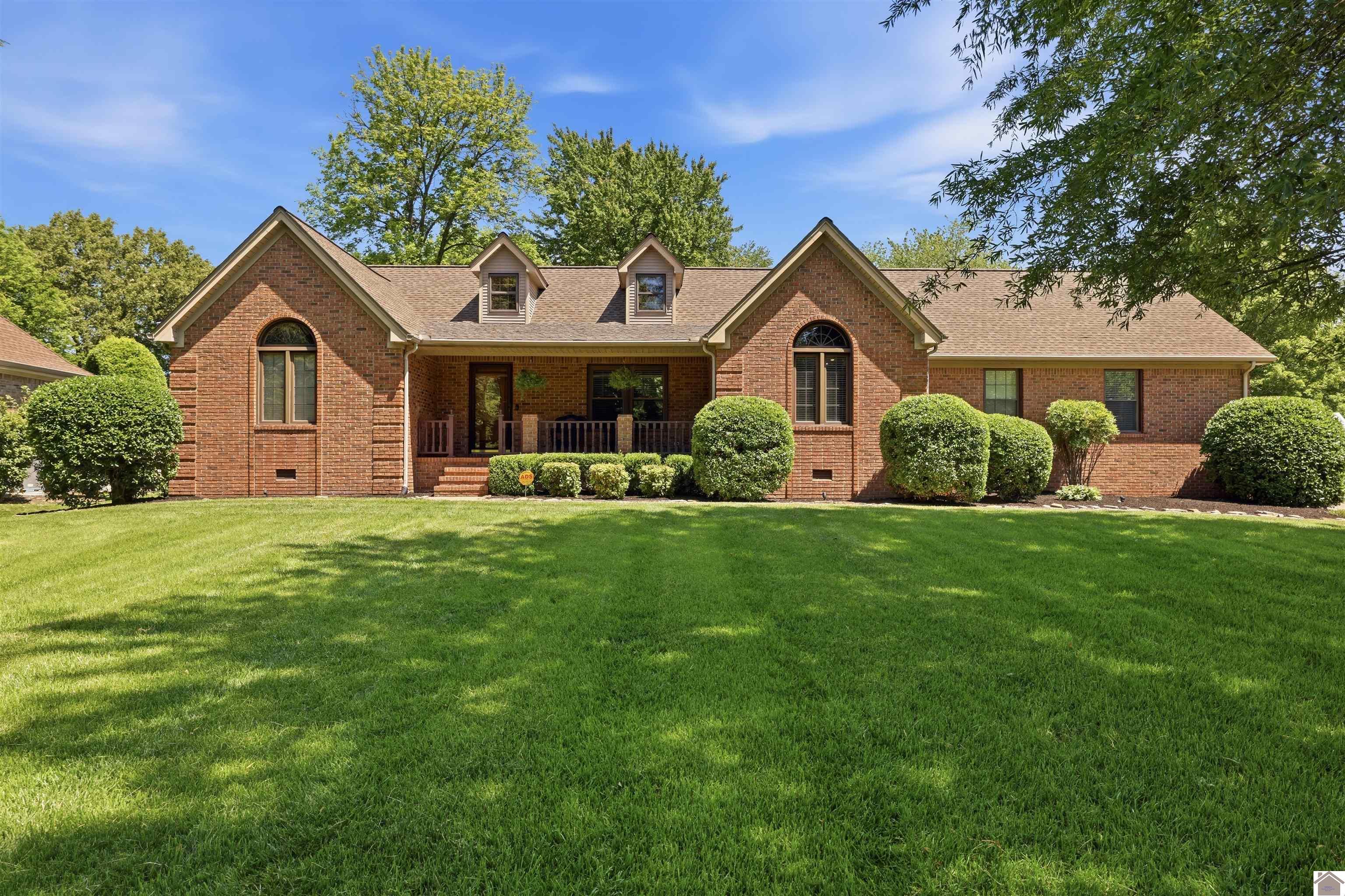 131 Matthew Drive, Paducah, KY 42001 Listing Photo  1