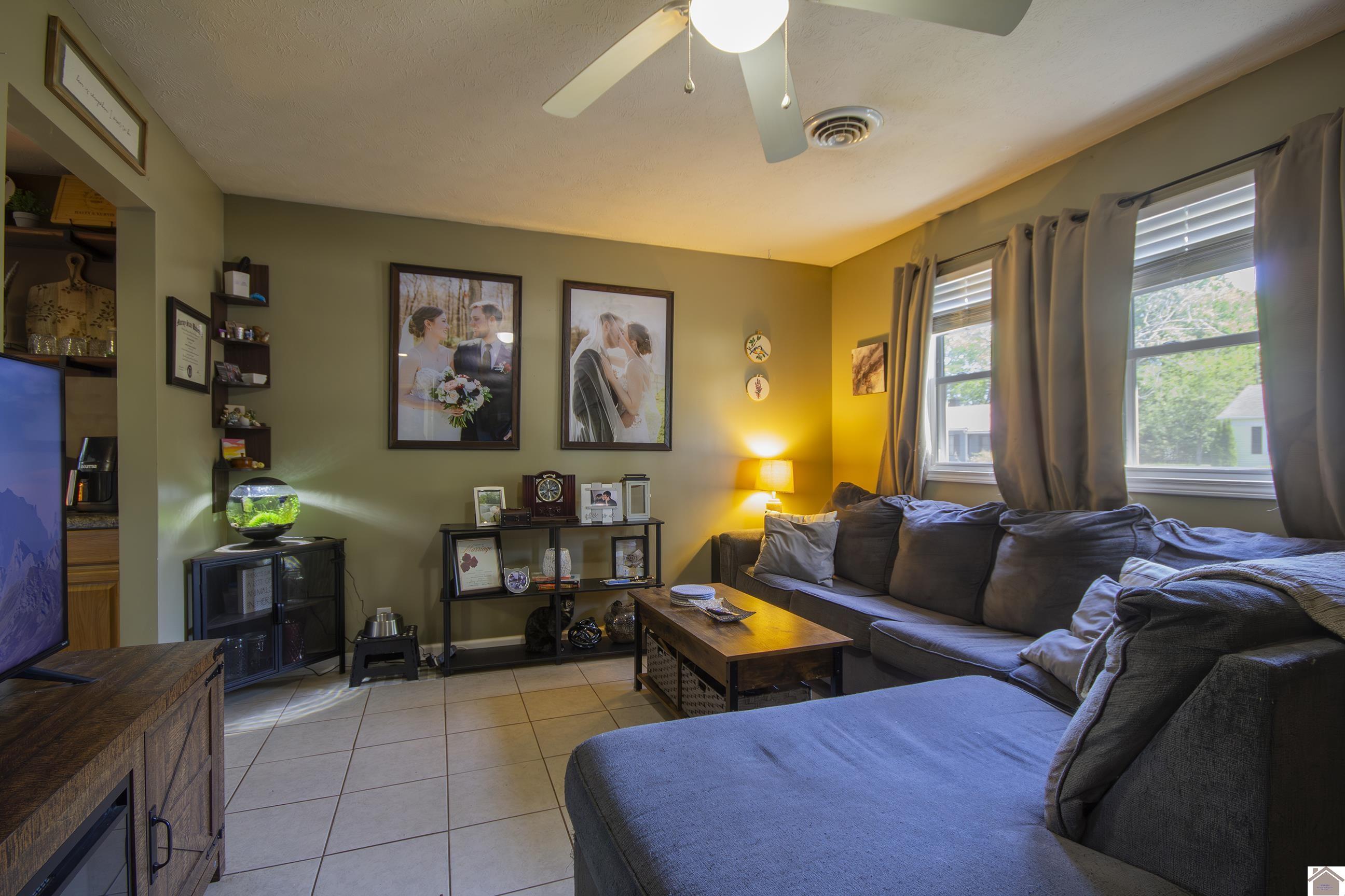 2827 Cornell St, Paducah, KY 42003 Listing Photo  3