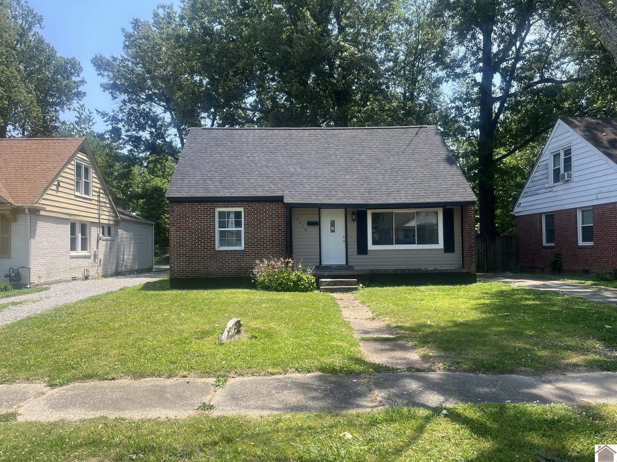 2516 Harrison St, Paducah, KY 42001 Listing Photo  1