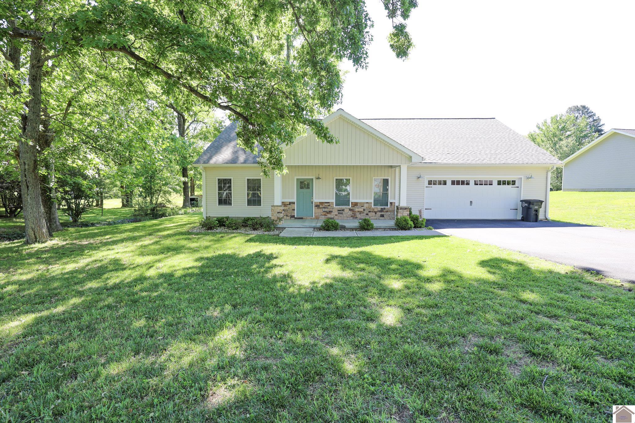 6040 Guyline Drive, Paducah, KY 42001 Listing Photo  1