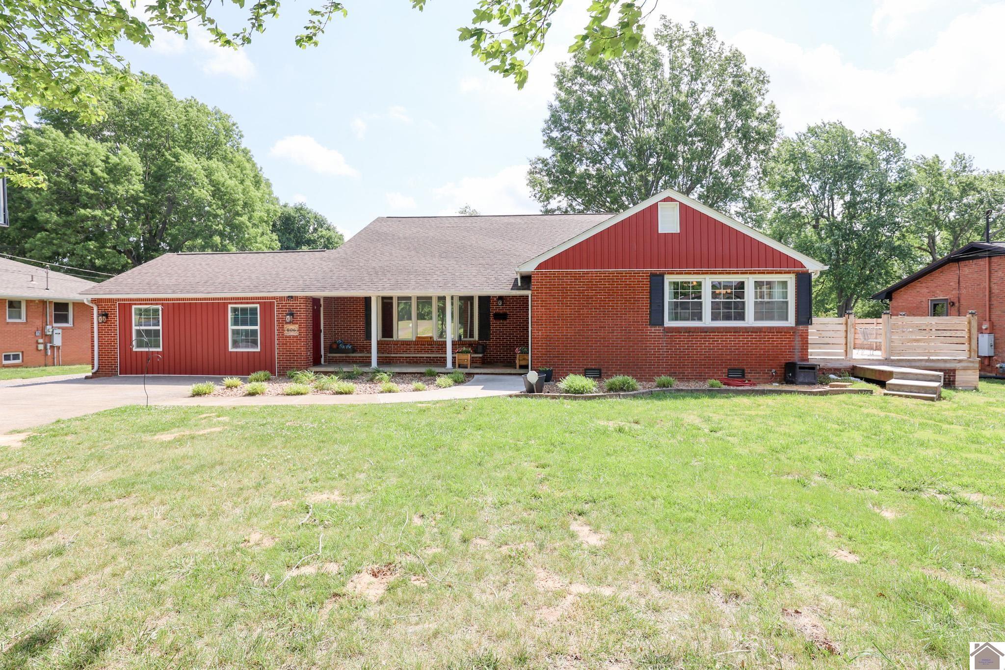 806 Usher St, Mayfield, KY 42066 Listing Photo  1
