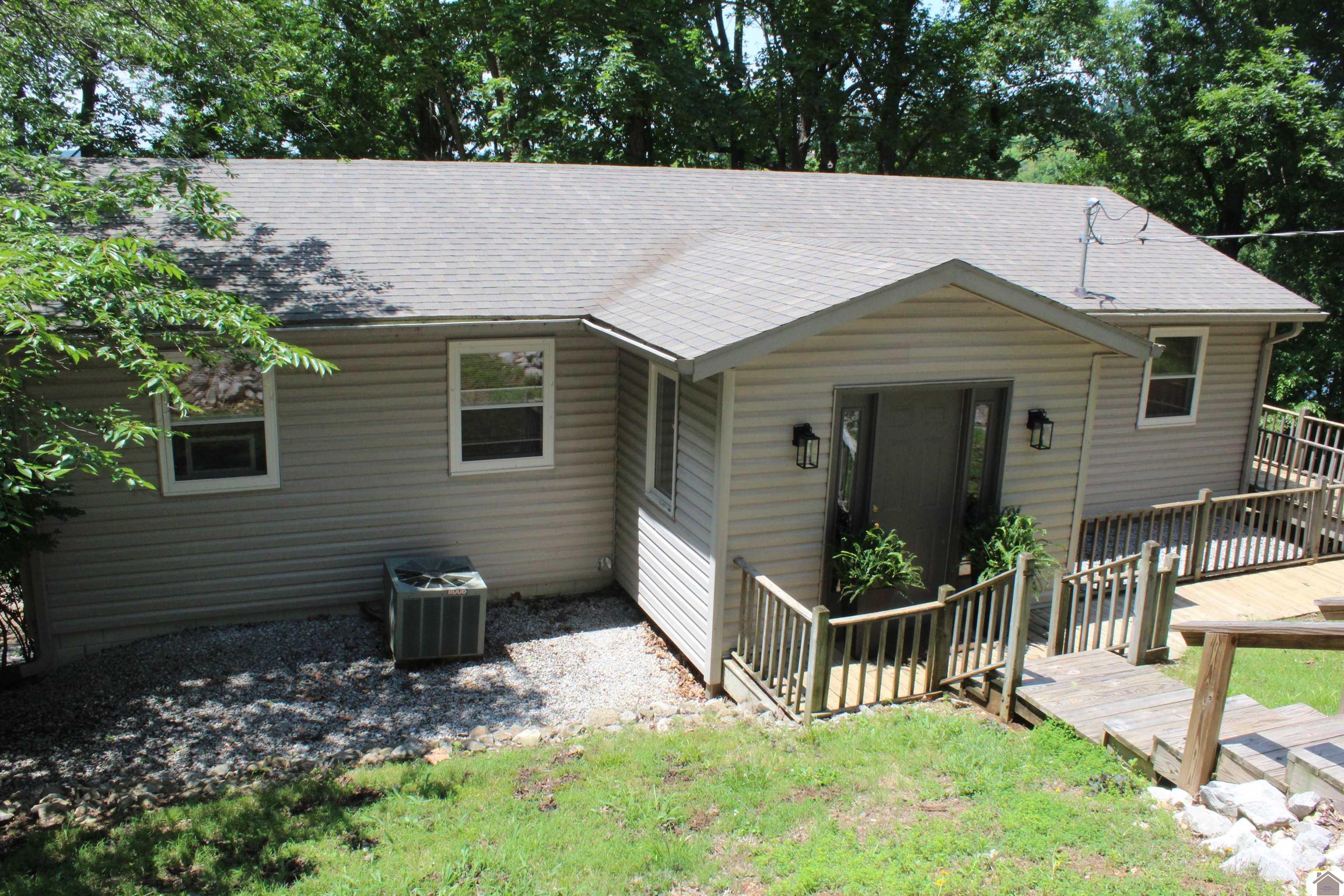 760 Barrett Road, Eddyville, KY 42038 Listing Photo  1