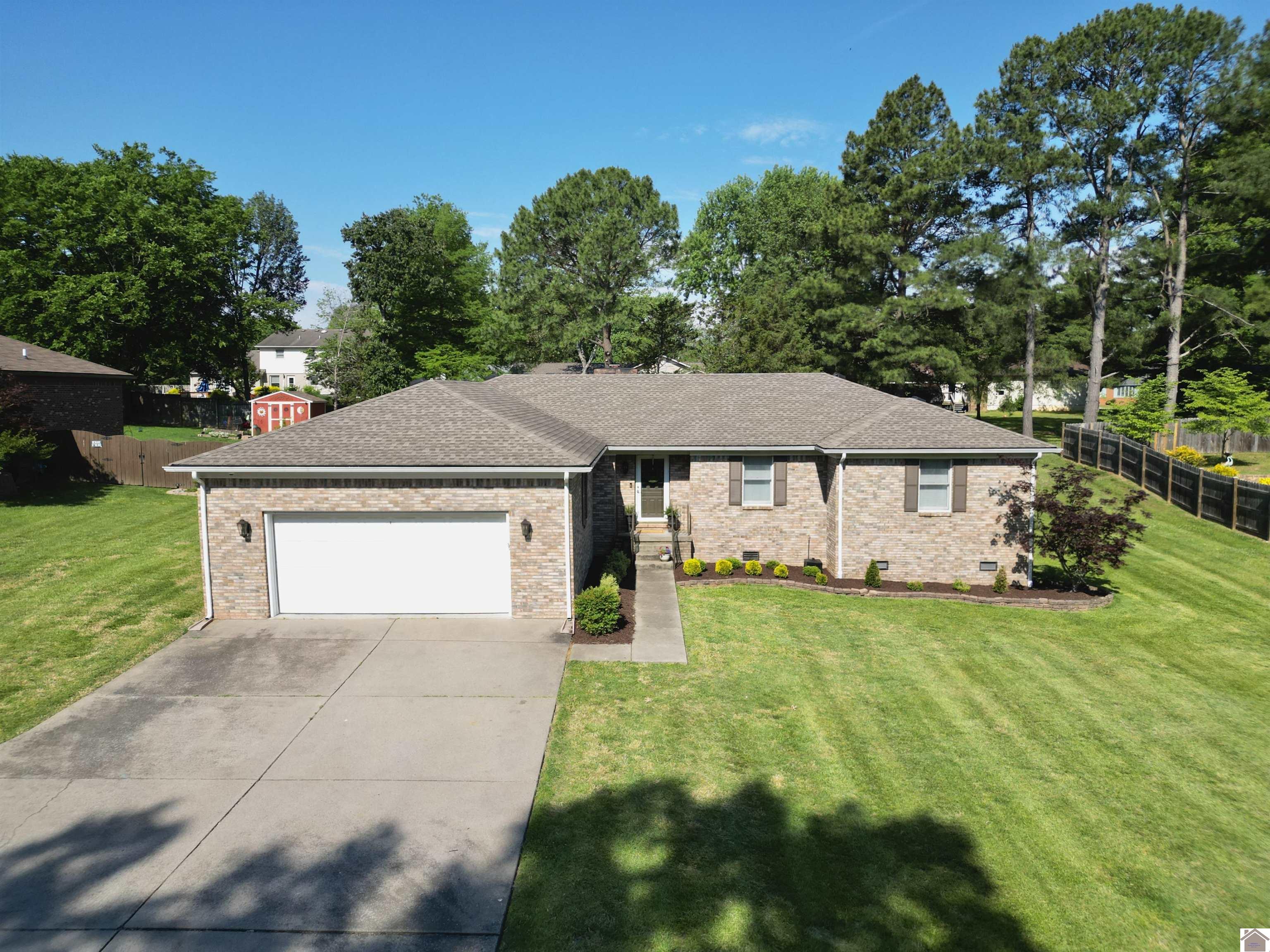 1351 S Friendship Rd