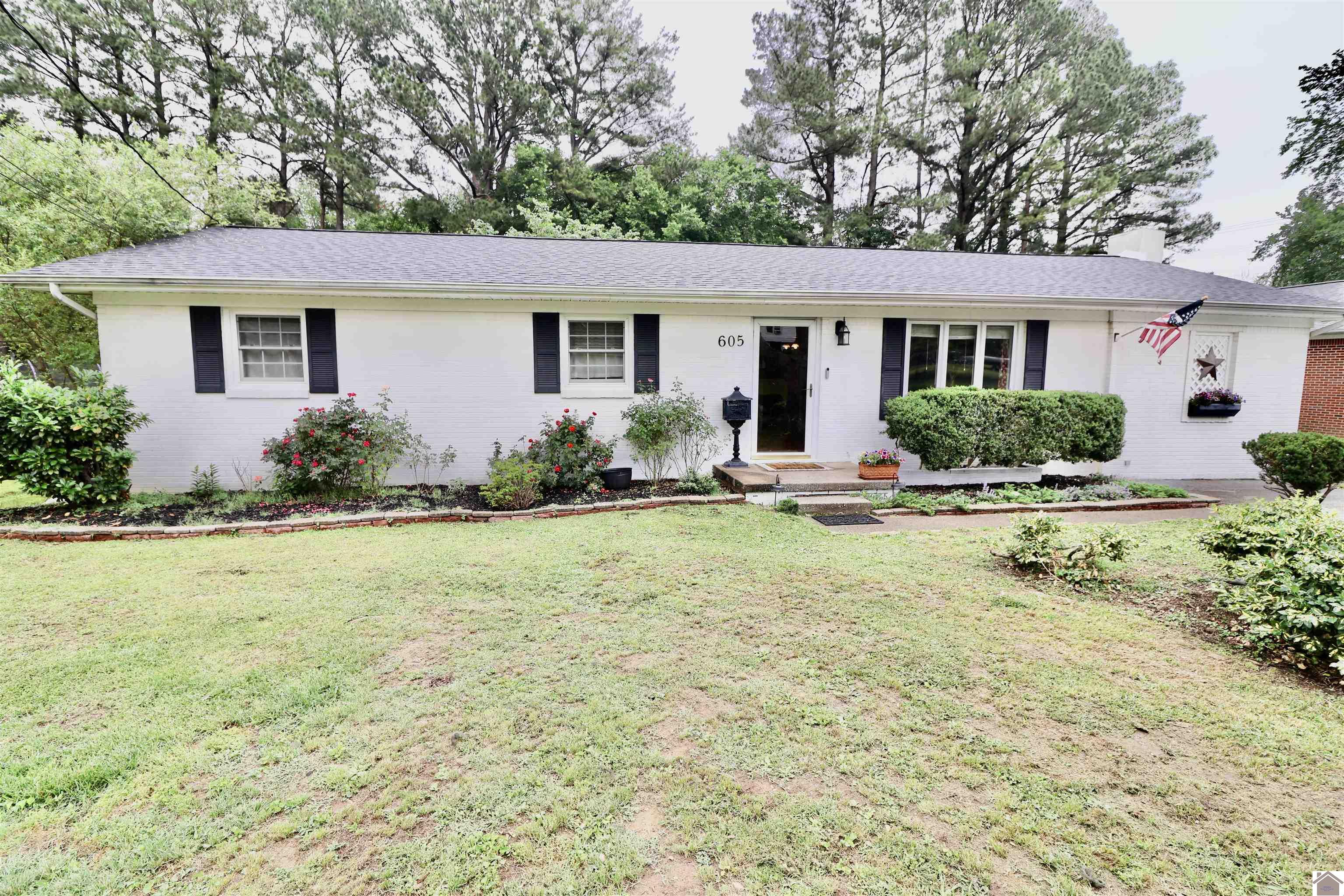 605 meadow ln, Murray, KY 42071 Listing Photo  1