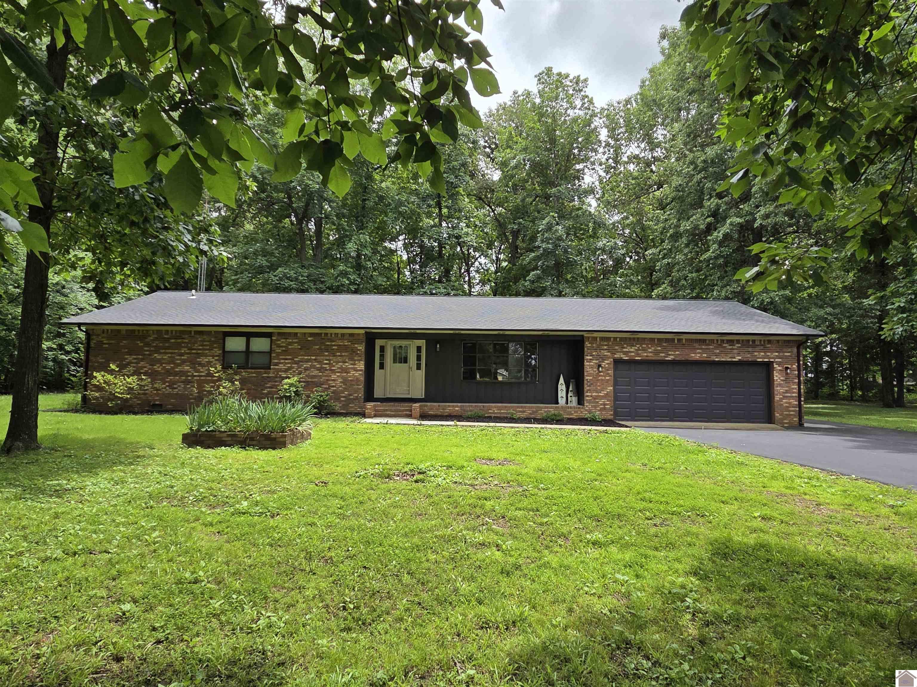 142 Hancock Lane, Benton, KY 42025 Listing Photo  1