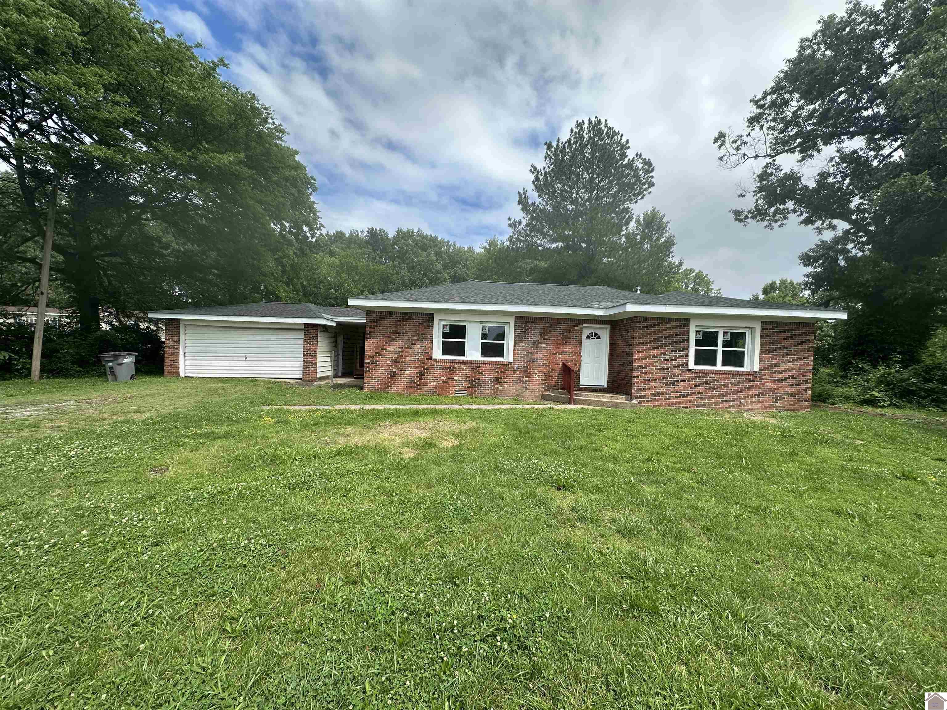 2010 Husband Road, Paducah, KY 42003 Listing Photo  1