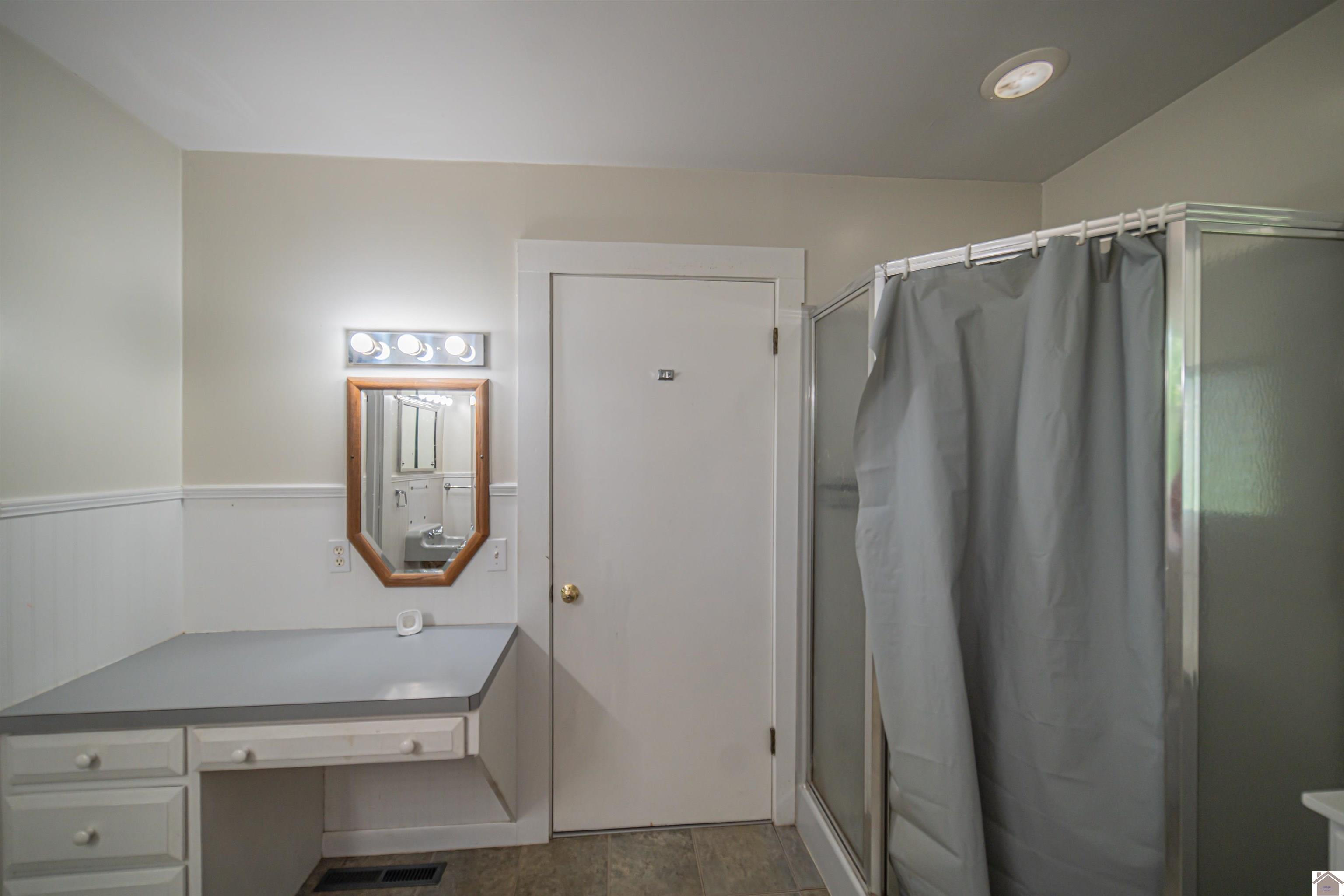 893 Peach Orchard Road, Murray, KY 42071 Listing Photo  15