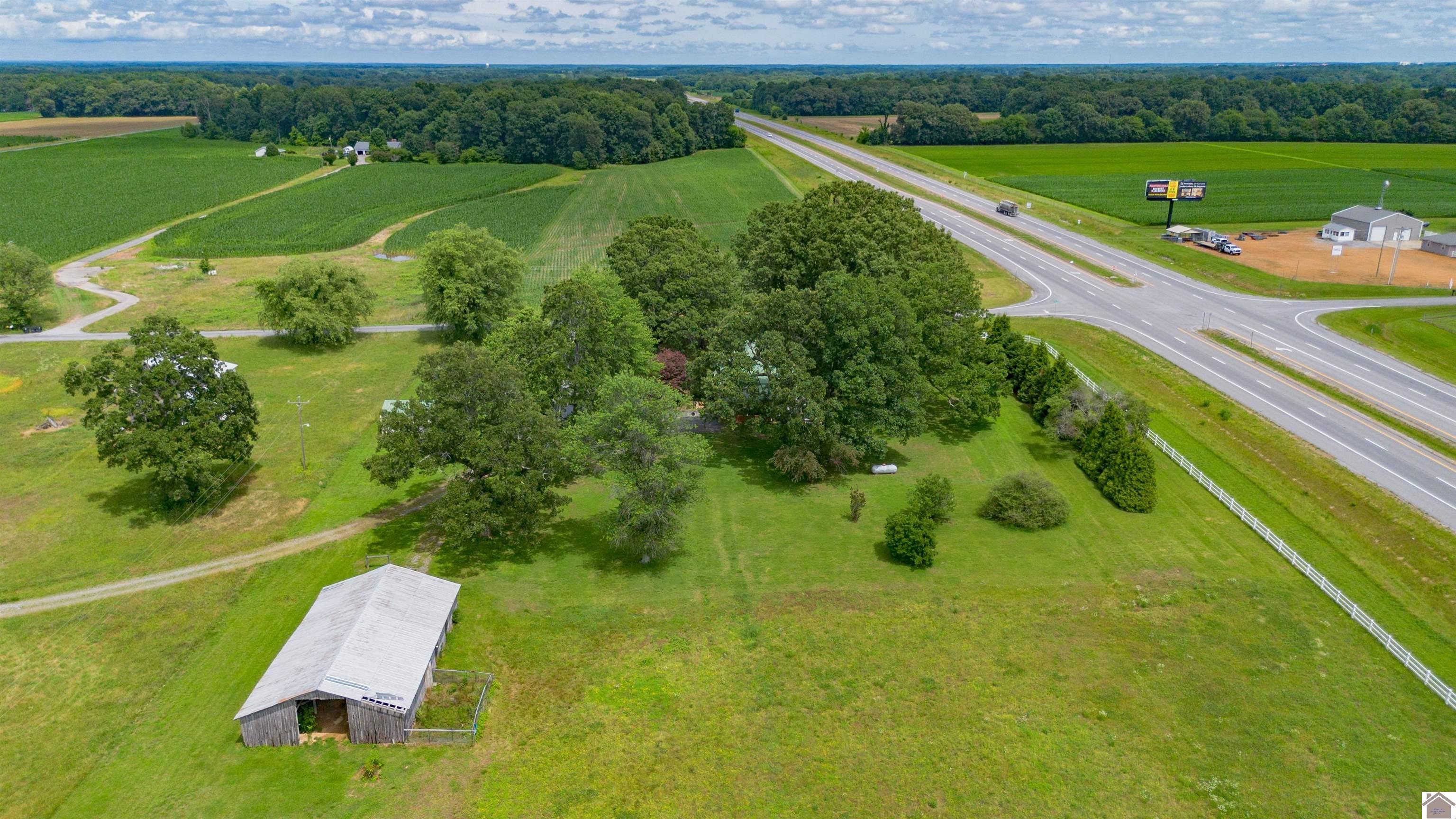 893 Peach Orchard Road, Murray, KY 42071 Listing Photo  38
