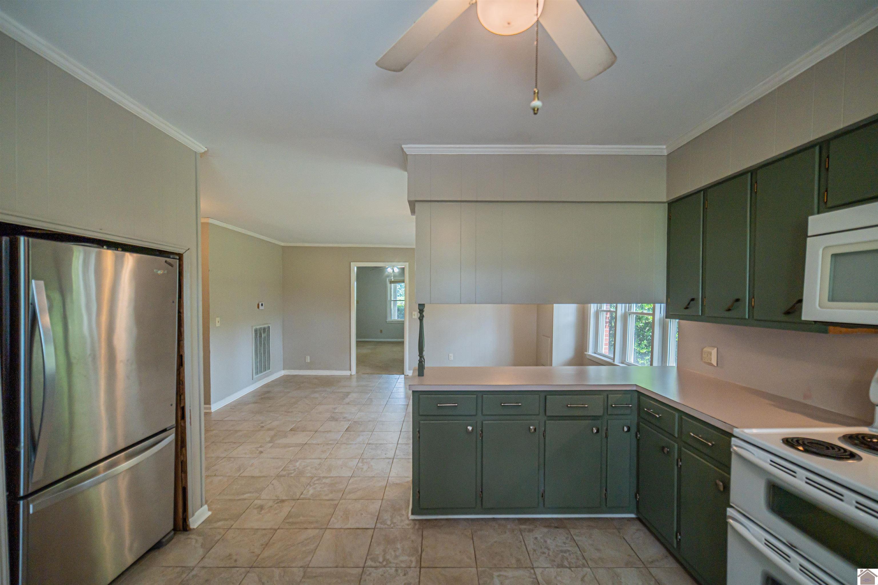 893 Peach Orchard Road, Murray, KY 42071 Listing Photo  5
