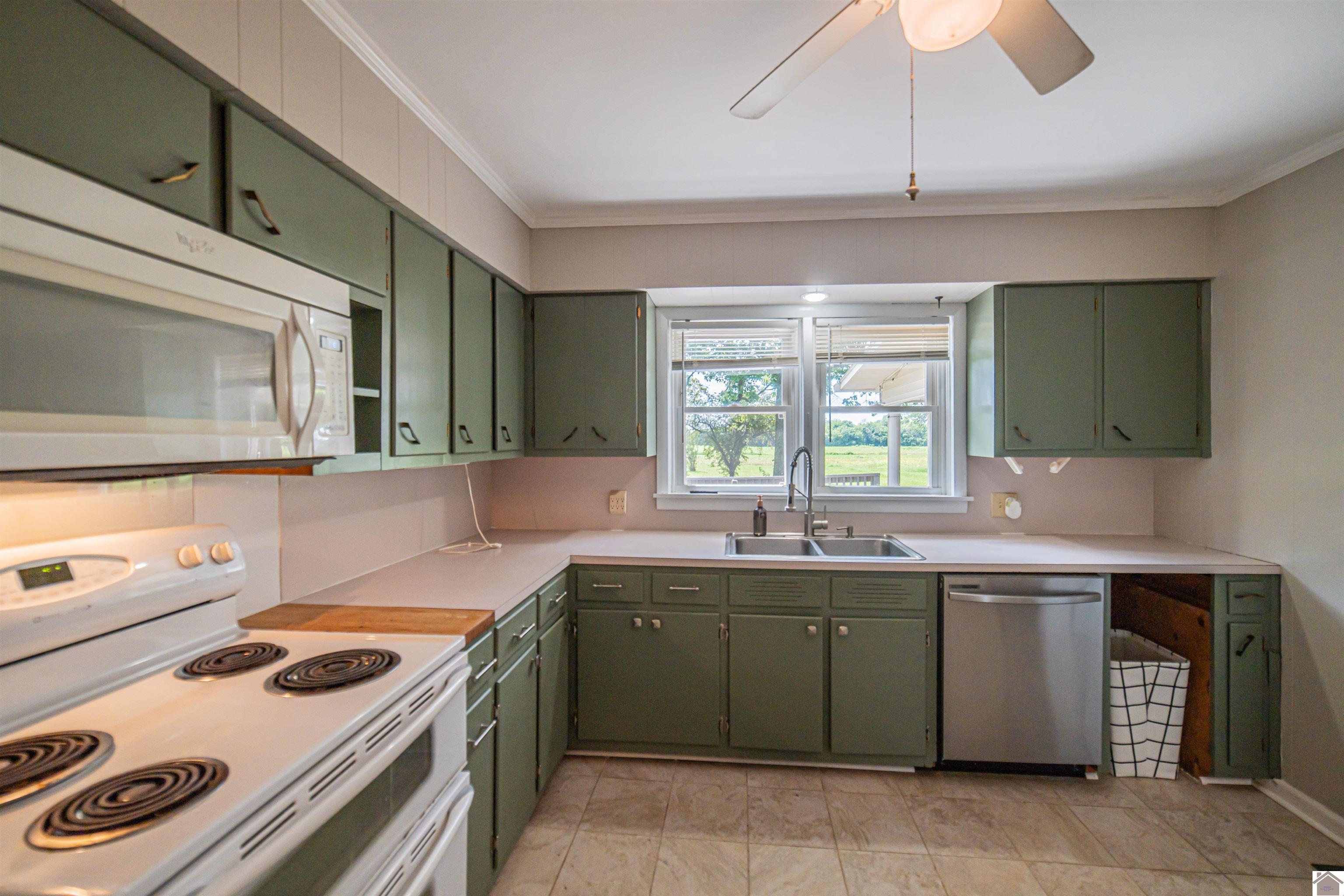 893 Peach Orchard Road, Murray, KY 42071 Listing Photo  6