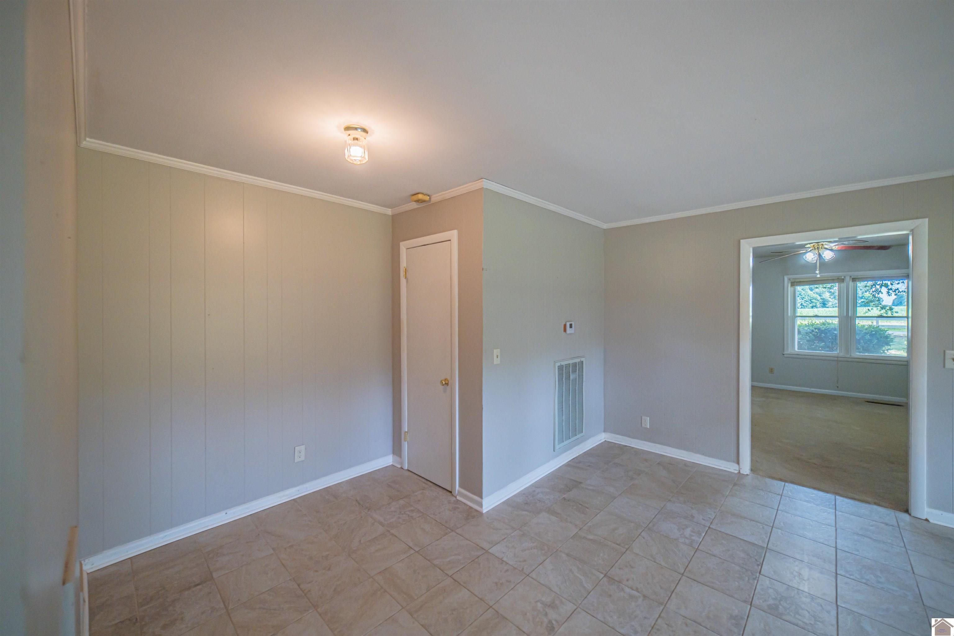 893 Peach Orchard Road, Murray, KY 42071 Listing Photo  9