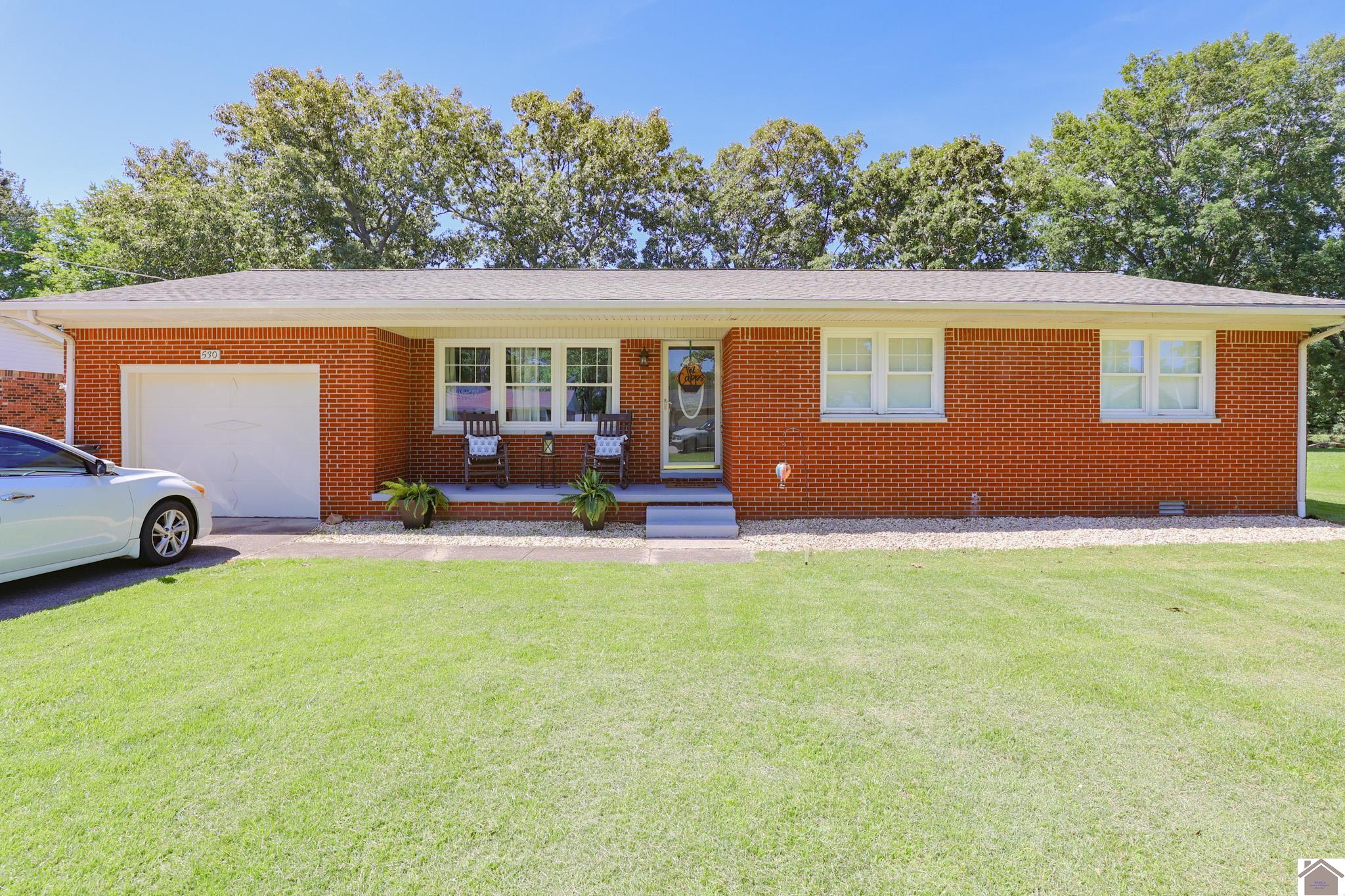 530 Oakland Circle, Paducah, KY 42003 Listing Photo  1