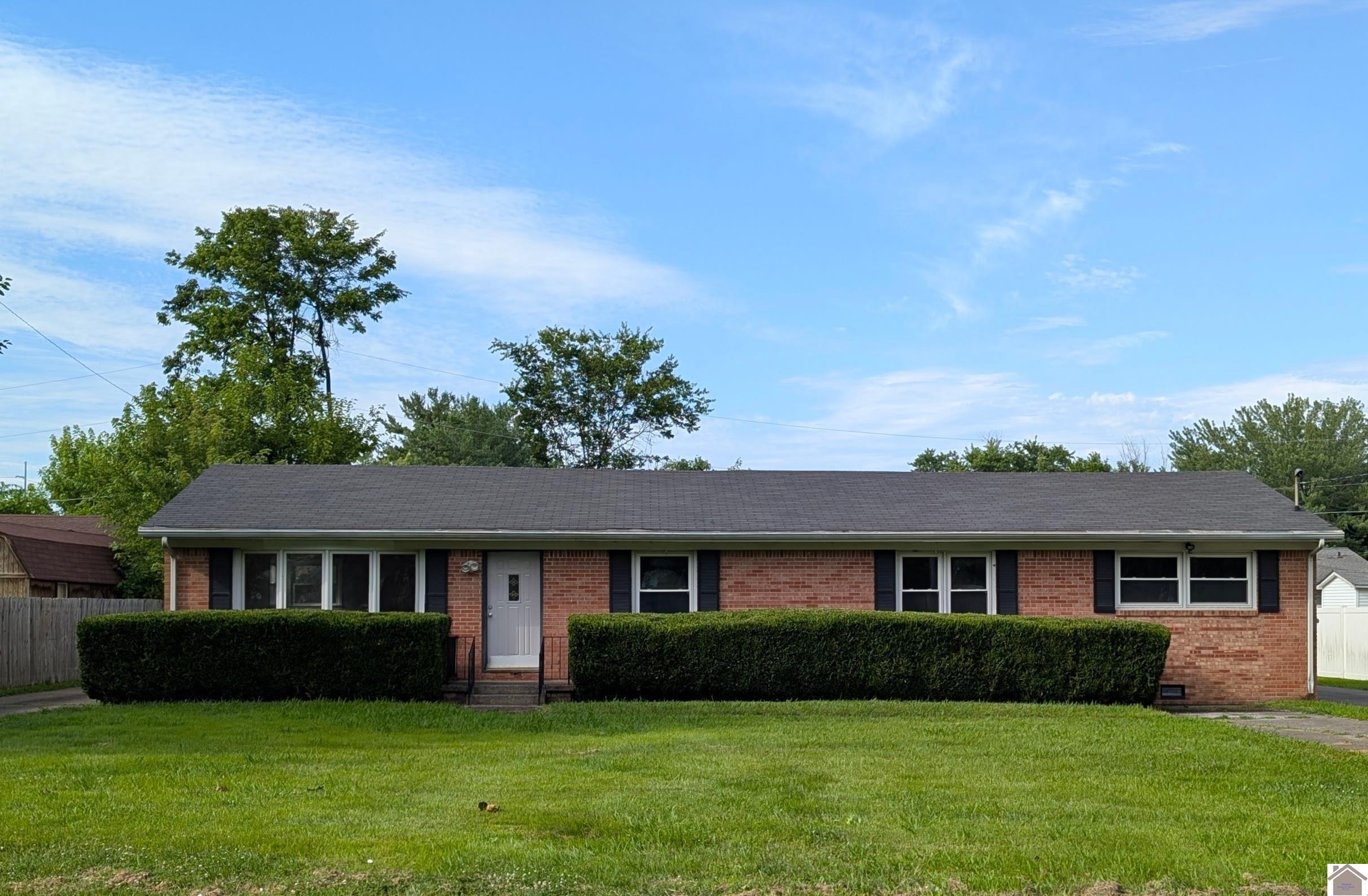 126 Lakeview Dr.