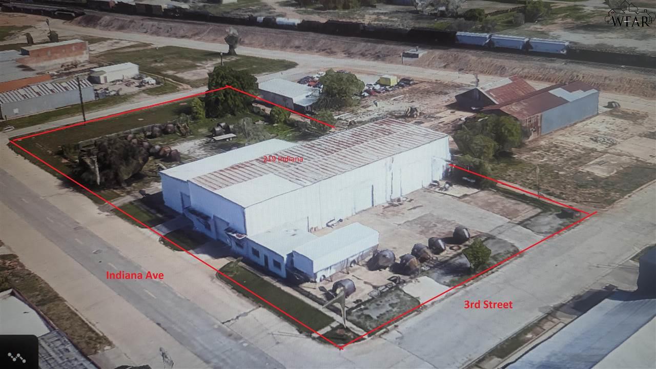 219 Indiana Ave,Unit Unit Former Wadsworth Industries Downtown, Wichita Falls, TX 76301