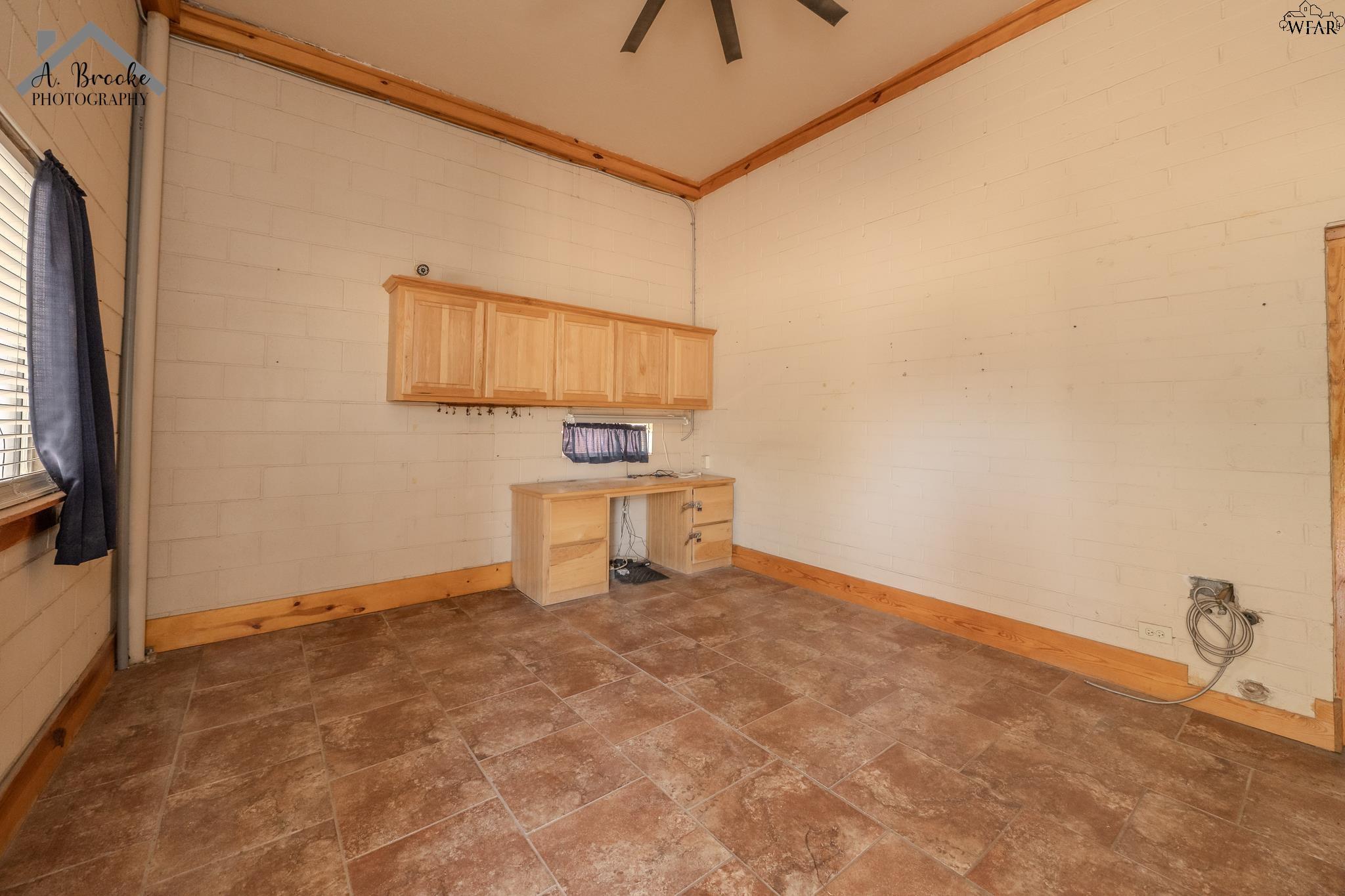 1702 Hayes St, Wichita Falls, TX 76309