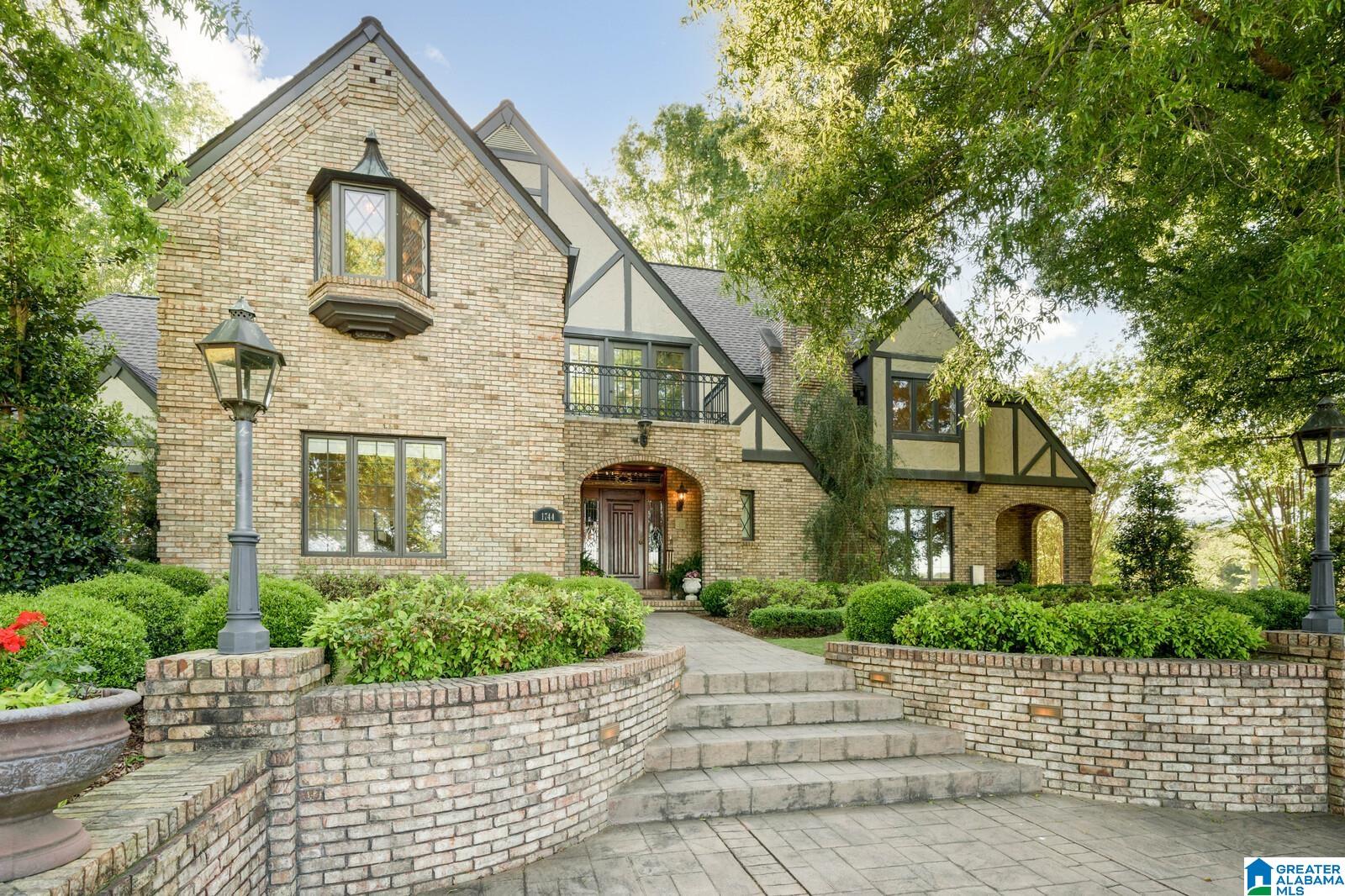 Homes for sale in Berry, AL | 1744 County Road 63 S, Berry, AL 35546 | MLS# 1354510