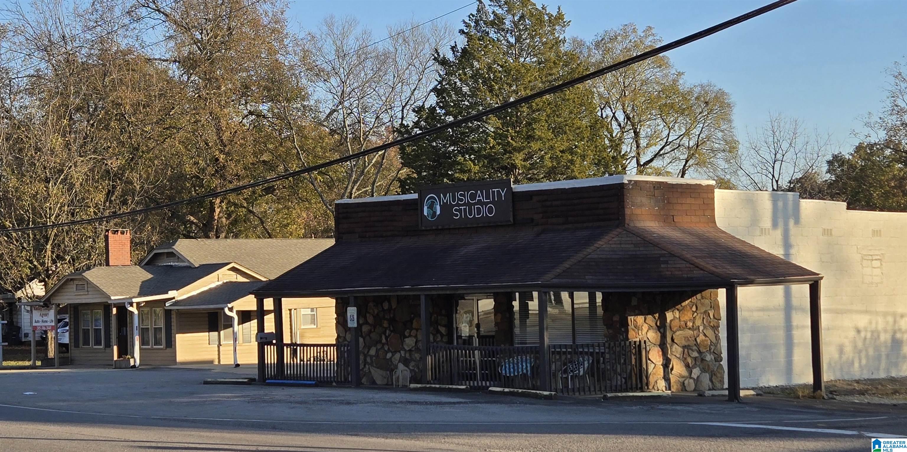 501 TARRANT ROAD