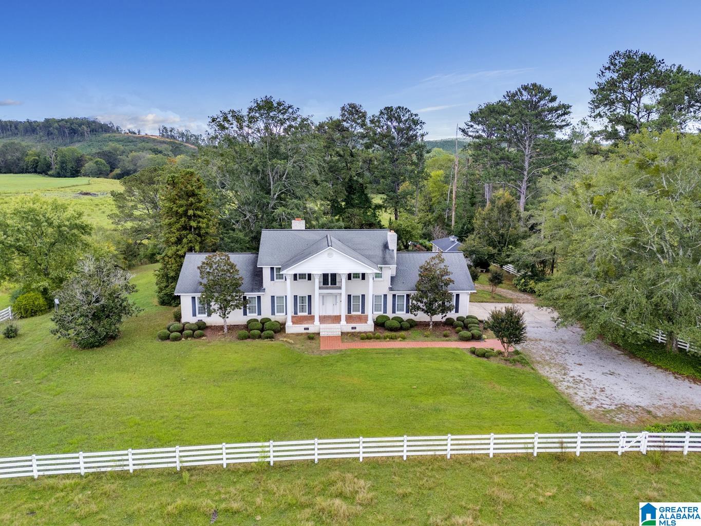 Homes for sale in Ohatchee, AL | 44 Nunnally Lake Road, Ohatchee, AL 36271 | MLS# 21399035