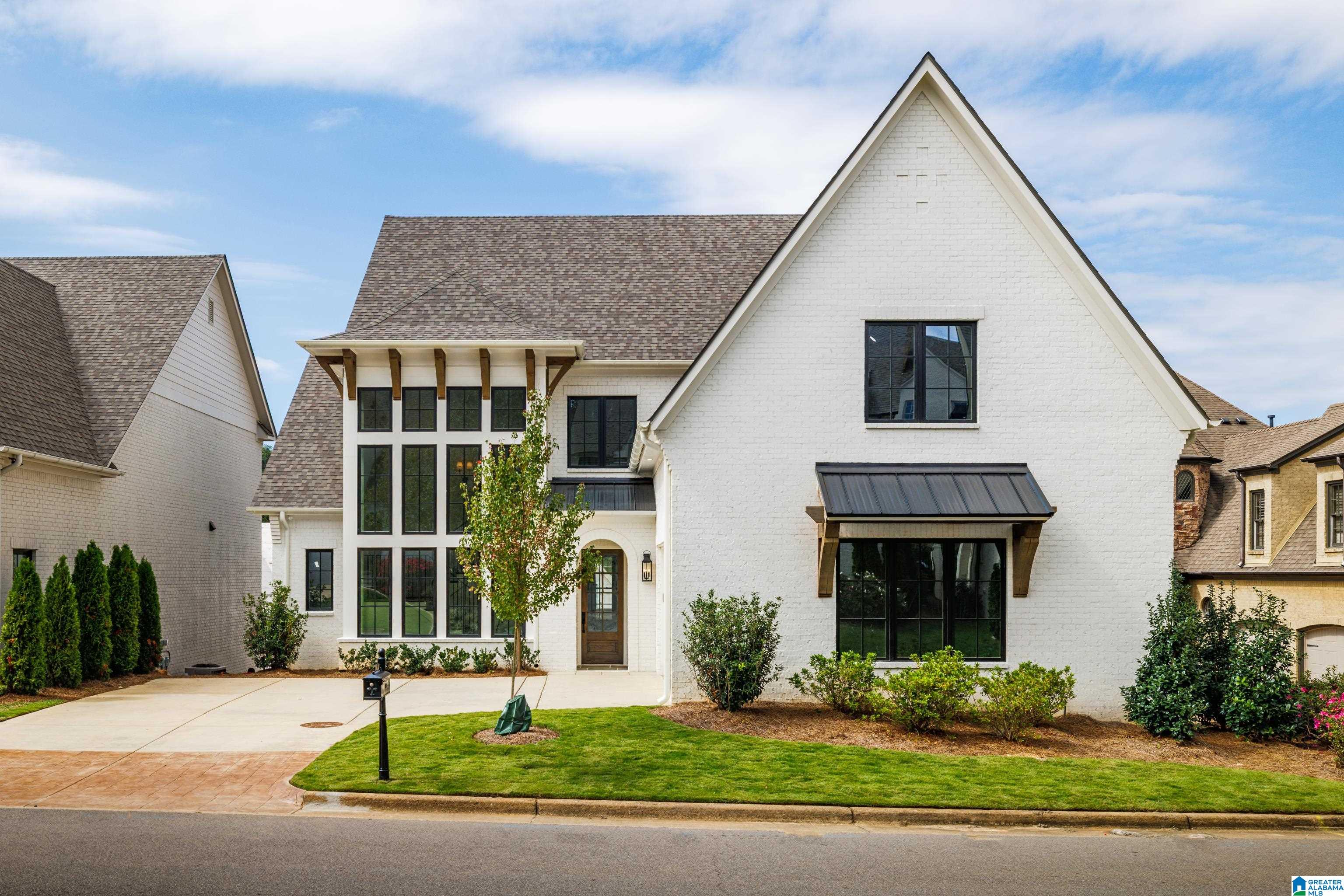Photo 2 of Single family home for sale at 1719 Collinwood Ct, Birmingham, AL 35243 | MLS# 21402188 | Listing updated on 2026-06-29