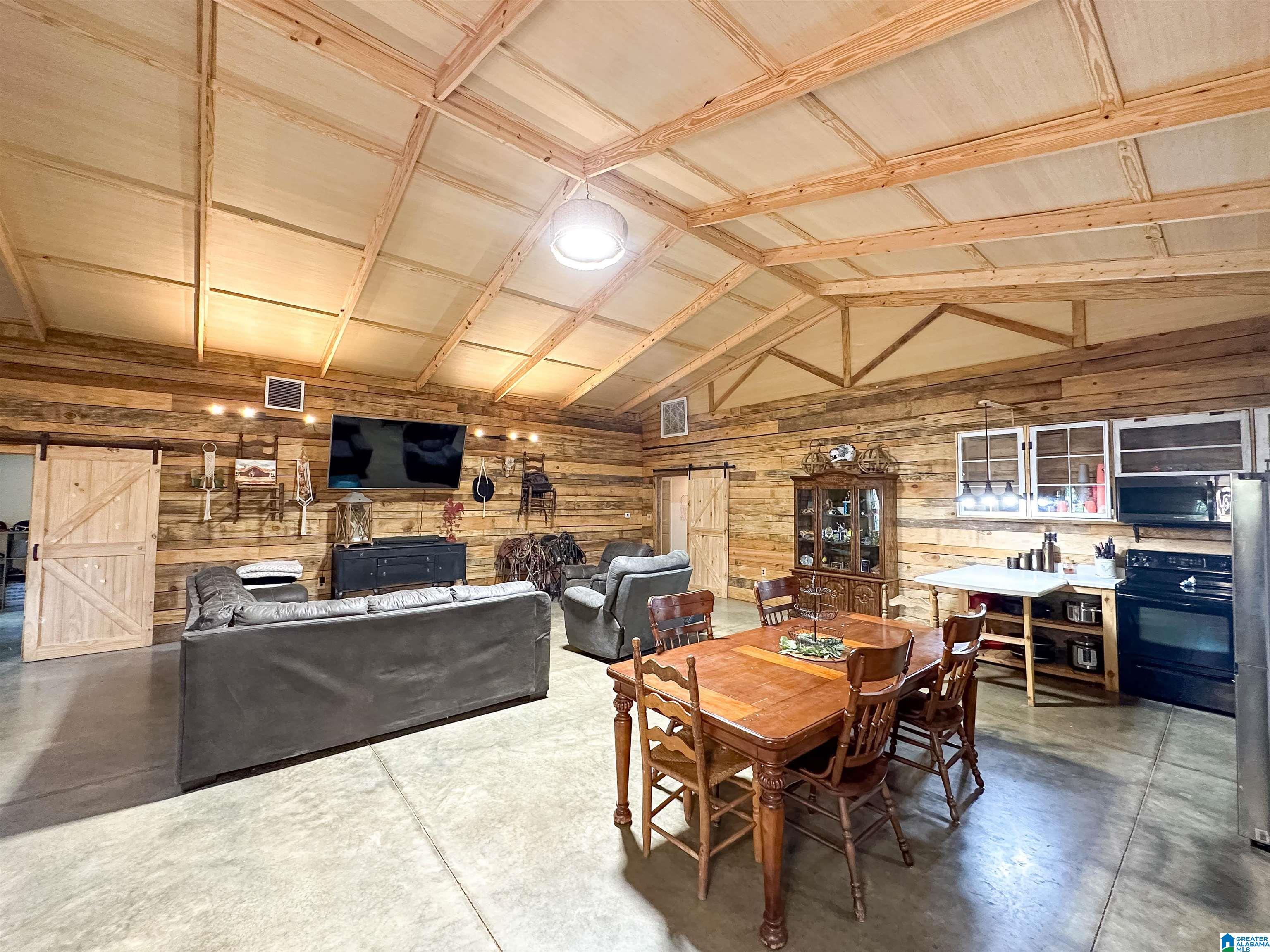 Homes for sale in Anniston, AL | 01730 Electronics Dr, Anniston, AL 36207 | MLS# 21408653