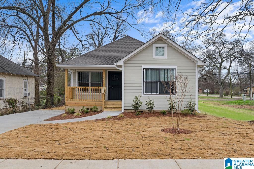 Homes for sale in Birmingham, AL | 1221 2nd Avenue W, Birmingham, AL 35208 | MLS# 21410299