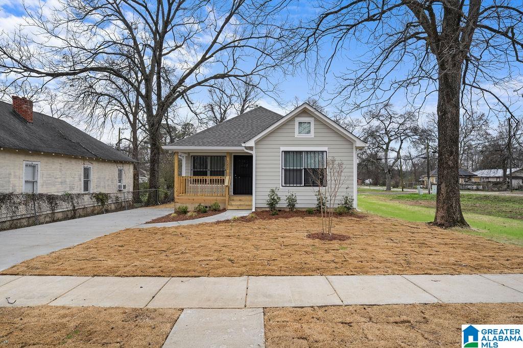 Homes for sale in Birmingham, AL | 1221 2nd Avenue W, Birmingham, AL 35208 | MLS# 21410299