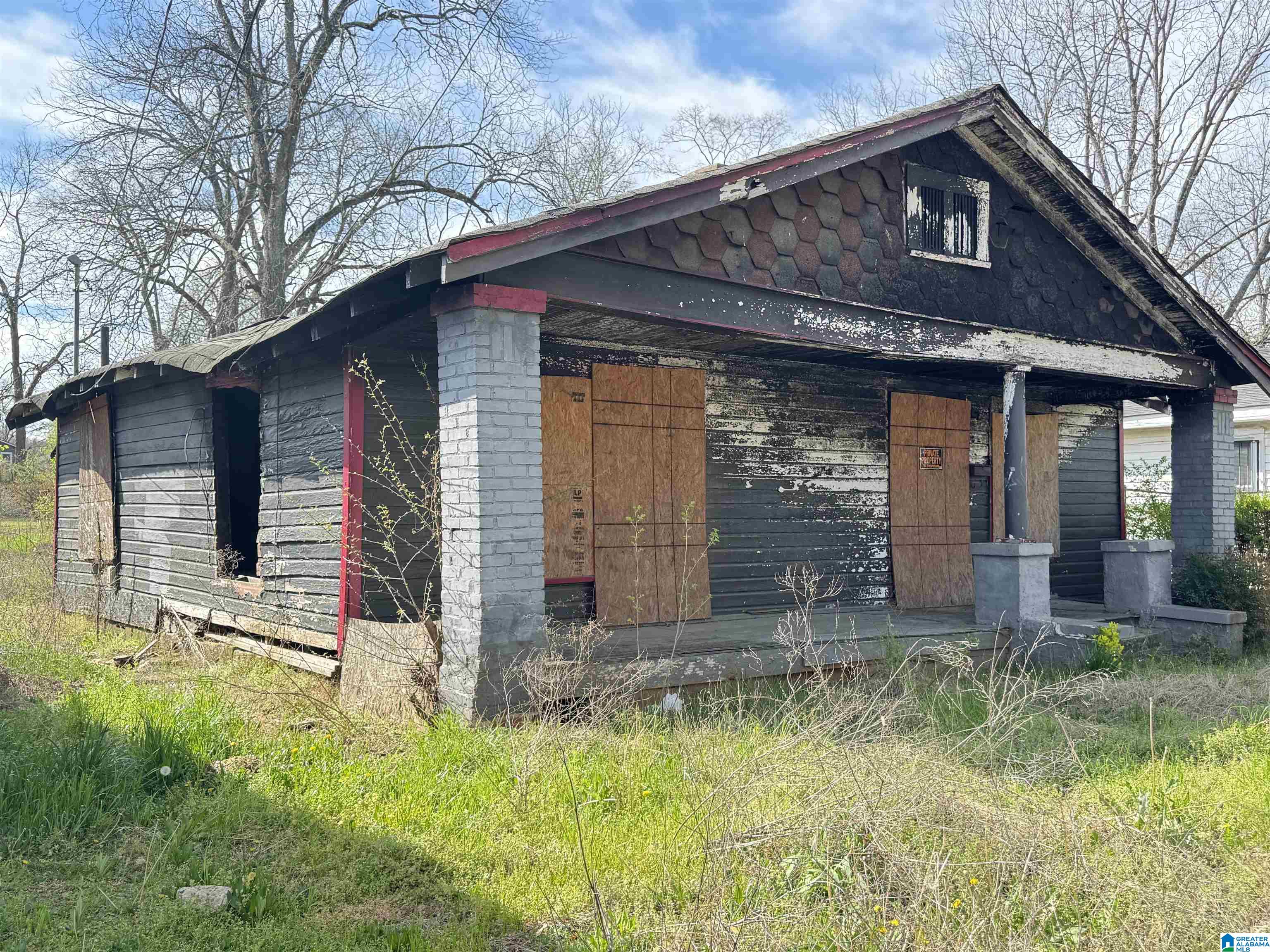 41 4TH AVENUE S