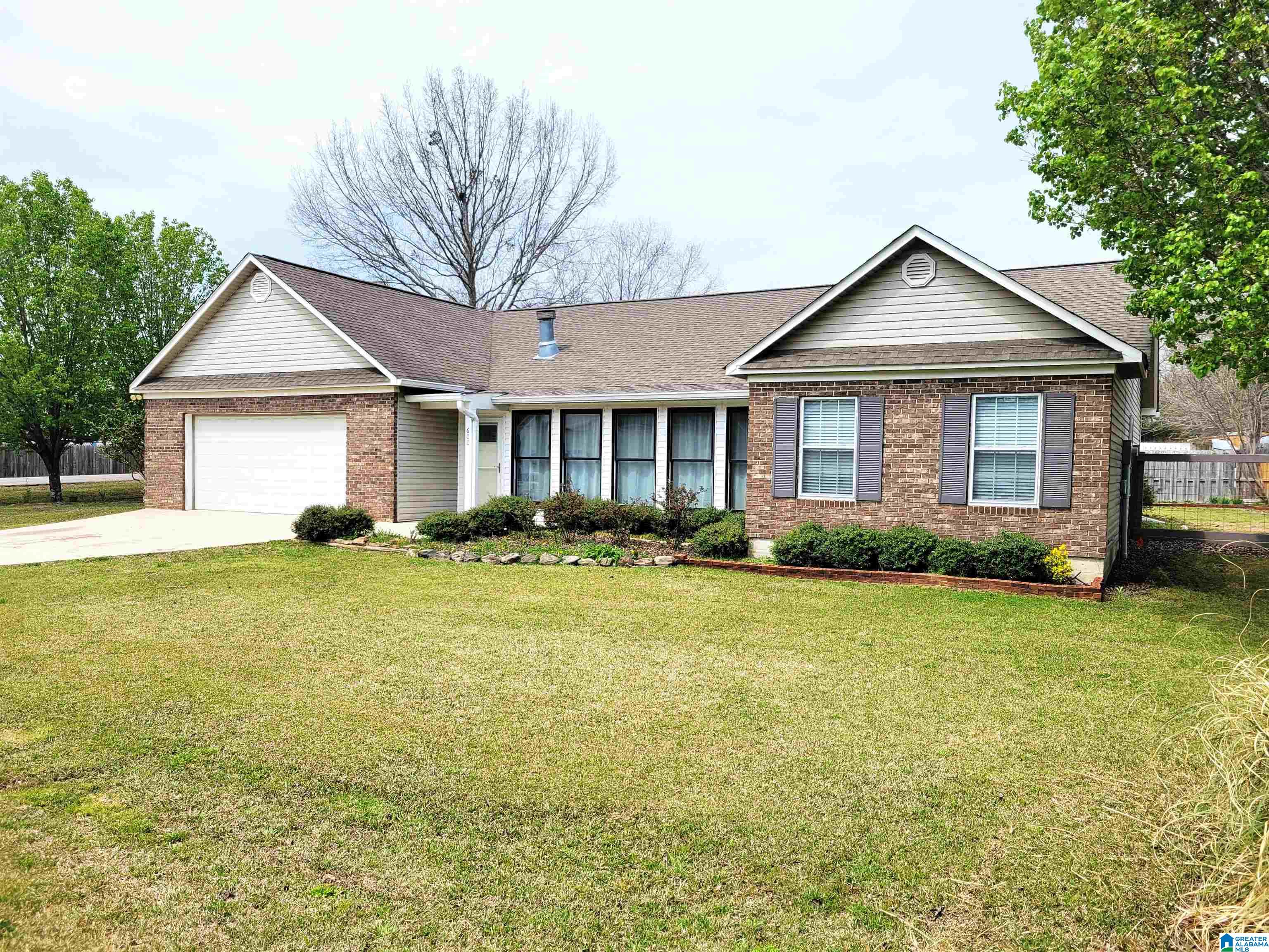600 MAYFAIR LANE