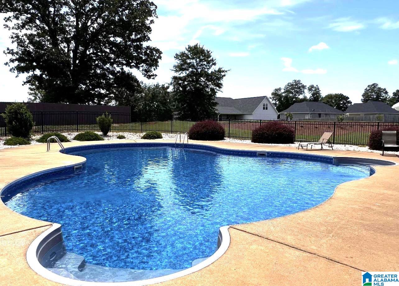 Homes for sale in Lincoln, AL | 270 Lake Pointe Dr, Lincoln, AL 35096 | MLS# 21417676
