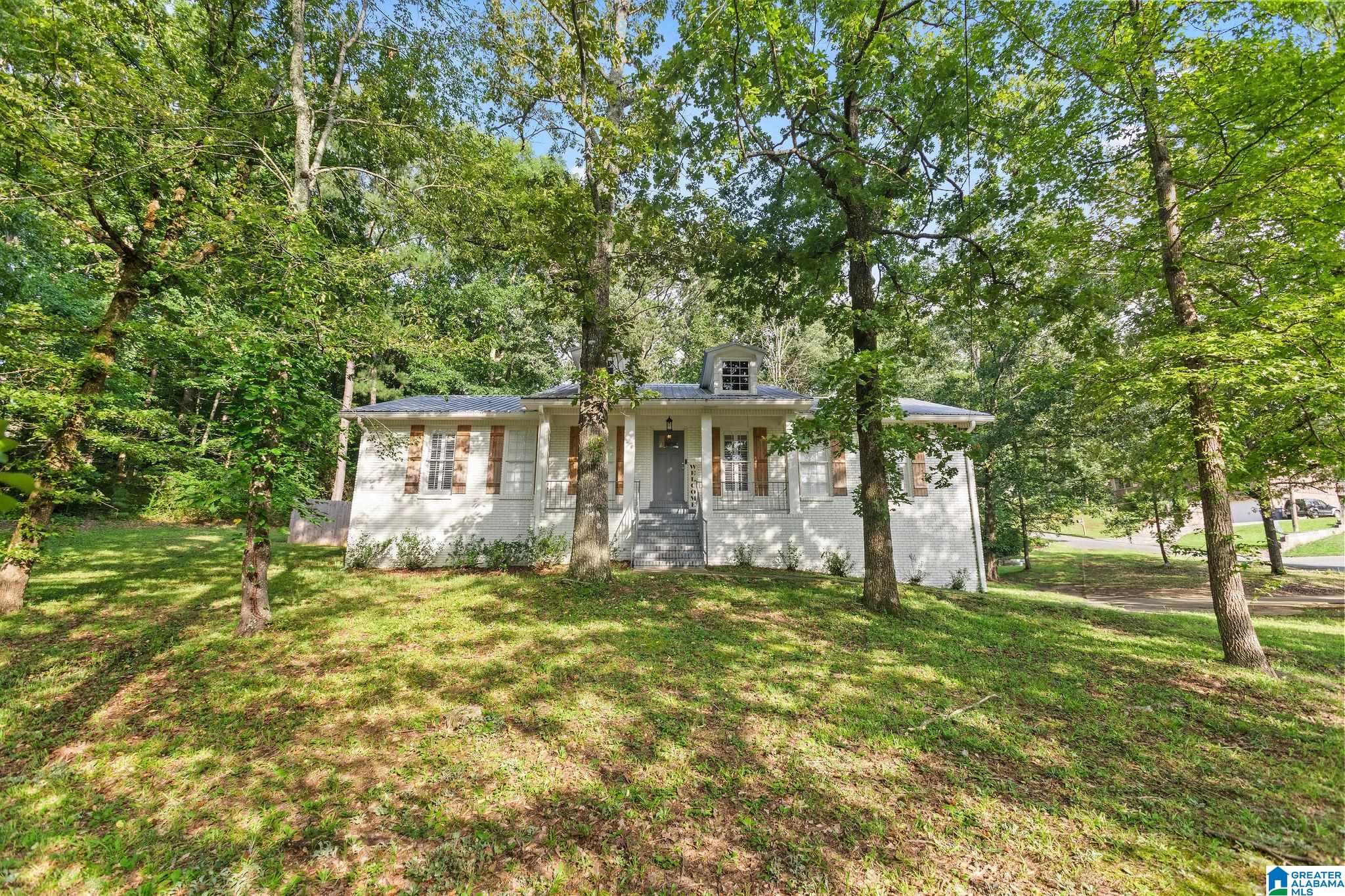 Homes for sale in Trussville, AL | 101 Cooper Avenue, Trussville, AL 35173 | MLS# 21422755