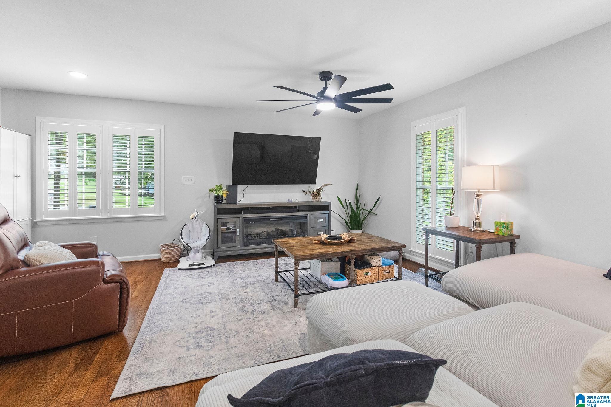 Homes for sale in Trussville, AL | 101 Cooper Avenue, Trussville, AL 35173 | MLS# 21422755