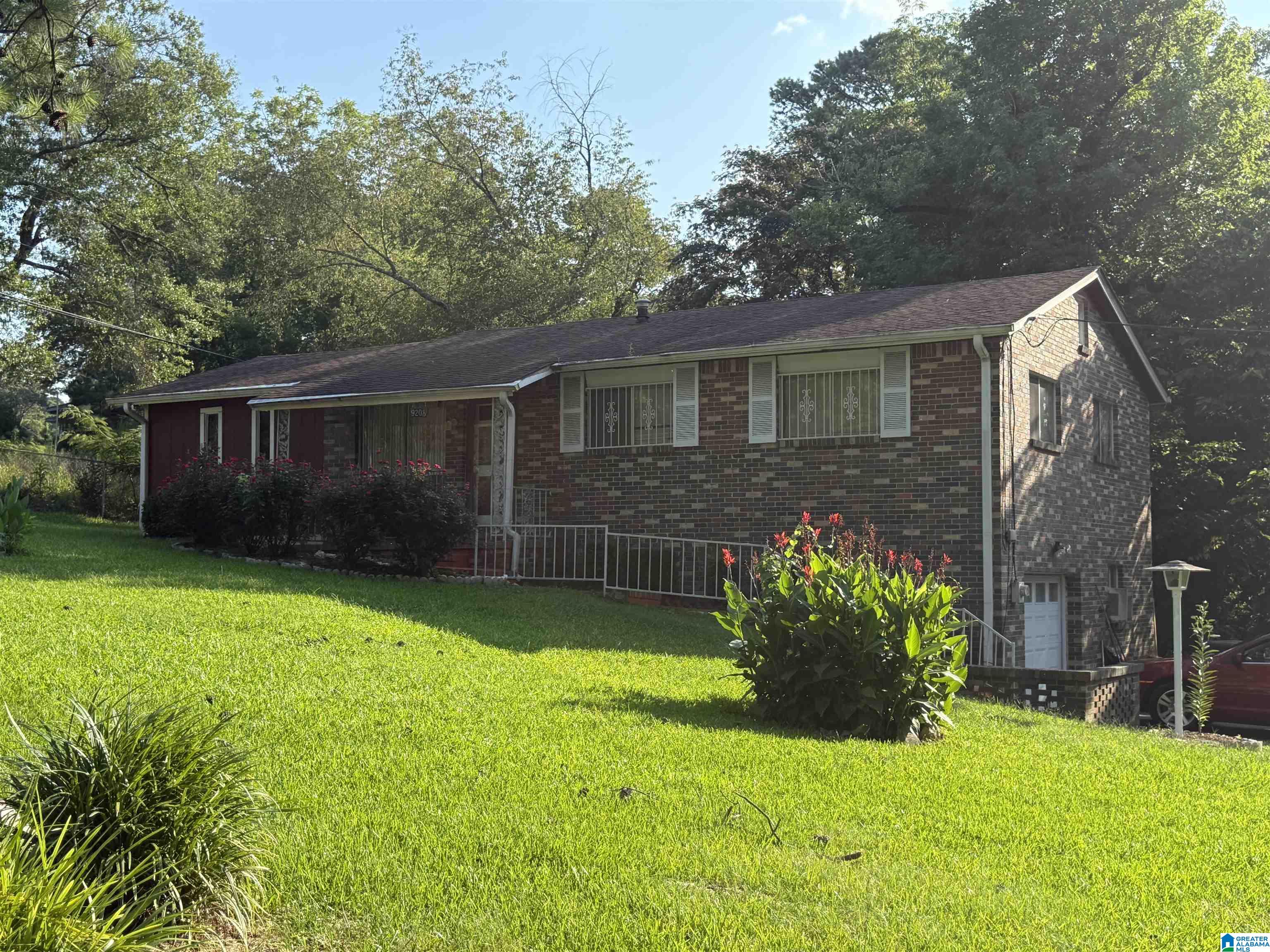 9208 AIRPORT ROAD