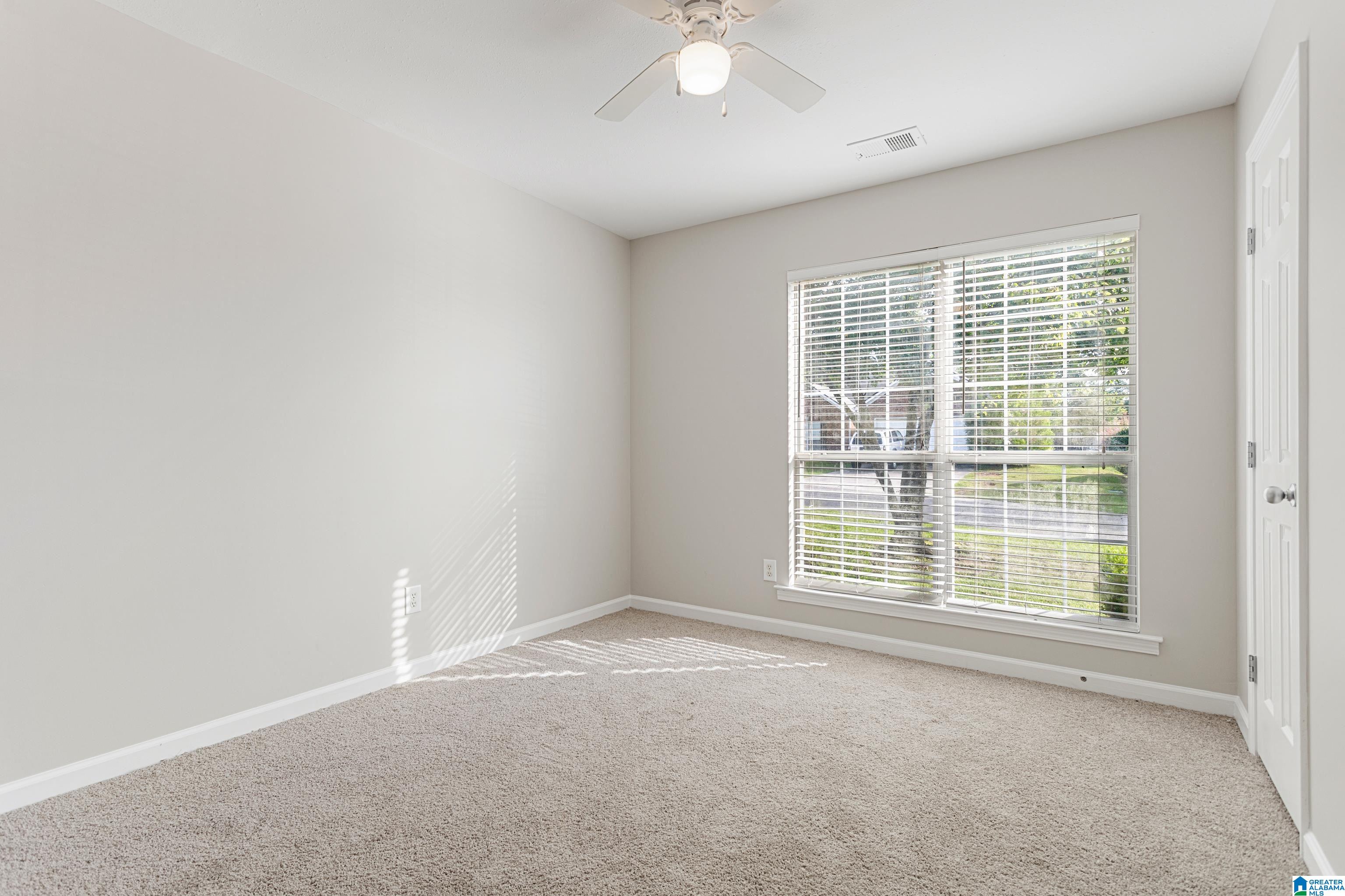 Homes for sale in Calera, AL | 117 Renwick Lane, Calera, AL 35040 | MLS# 21423524