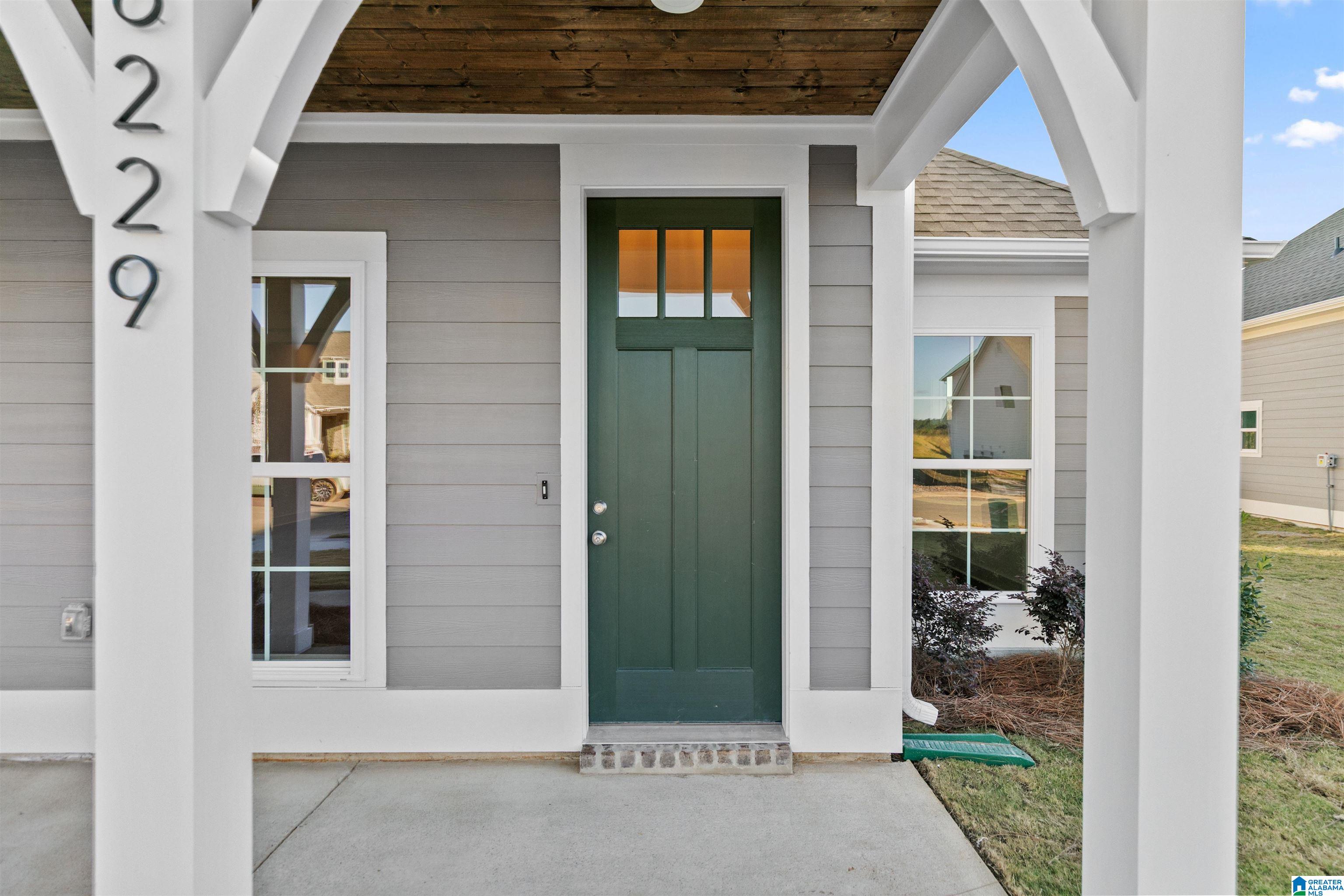 Photo 3 of Sale Pending at 6229 Hillbrook Blvd, Trussville, AL 35173 | MLS# 21424238 | Listing updated on 2026-09-15