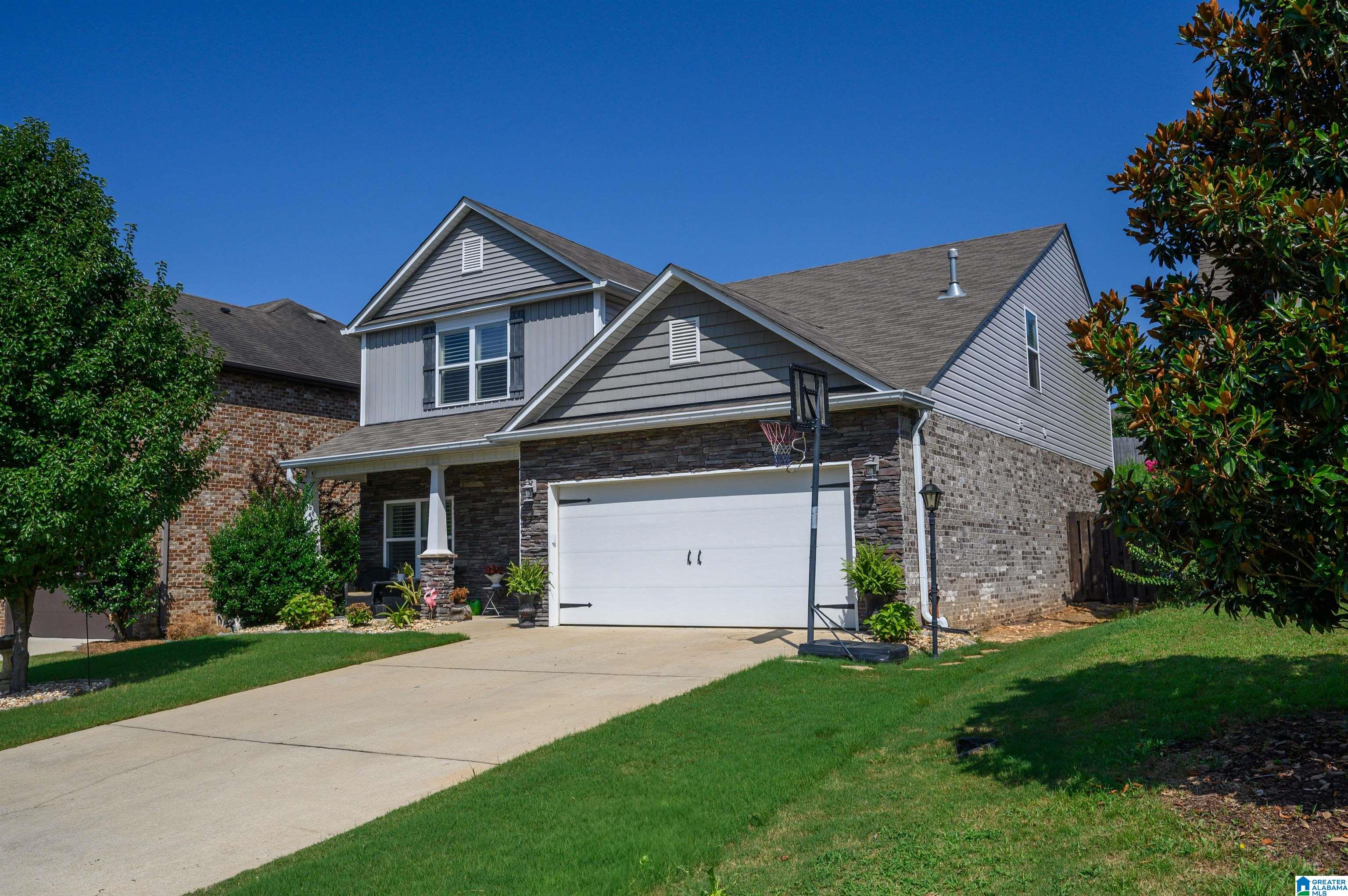 318 GLEN CROSS WAY