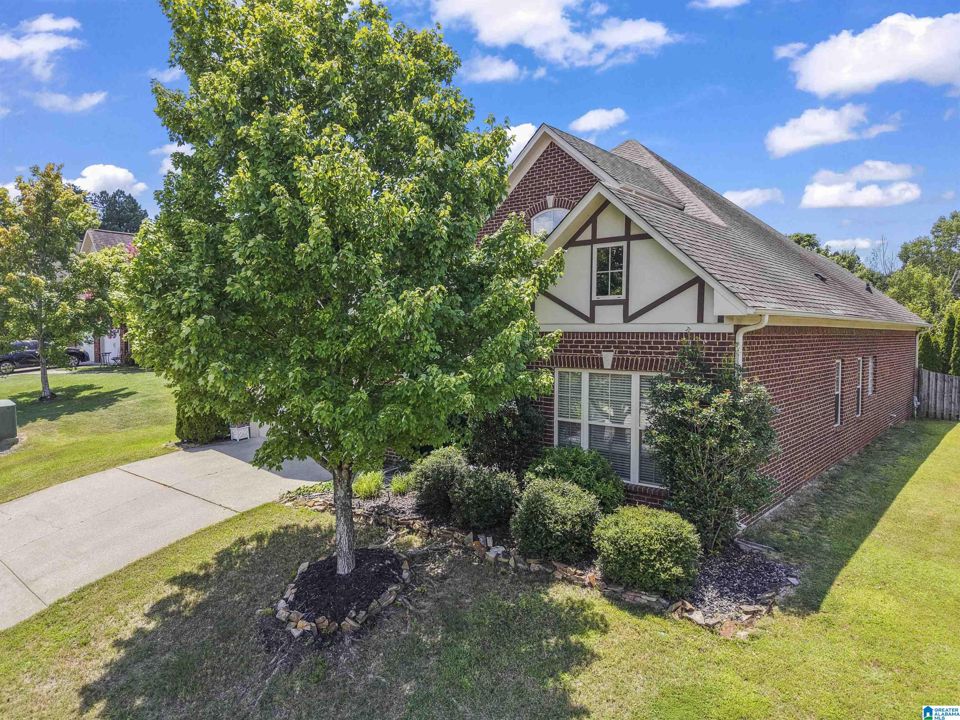 Homes for sale in Helena, AL | 471 River Oaks Lane, Helena, AL 35080 | MLS# 21425711