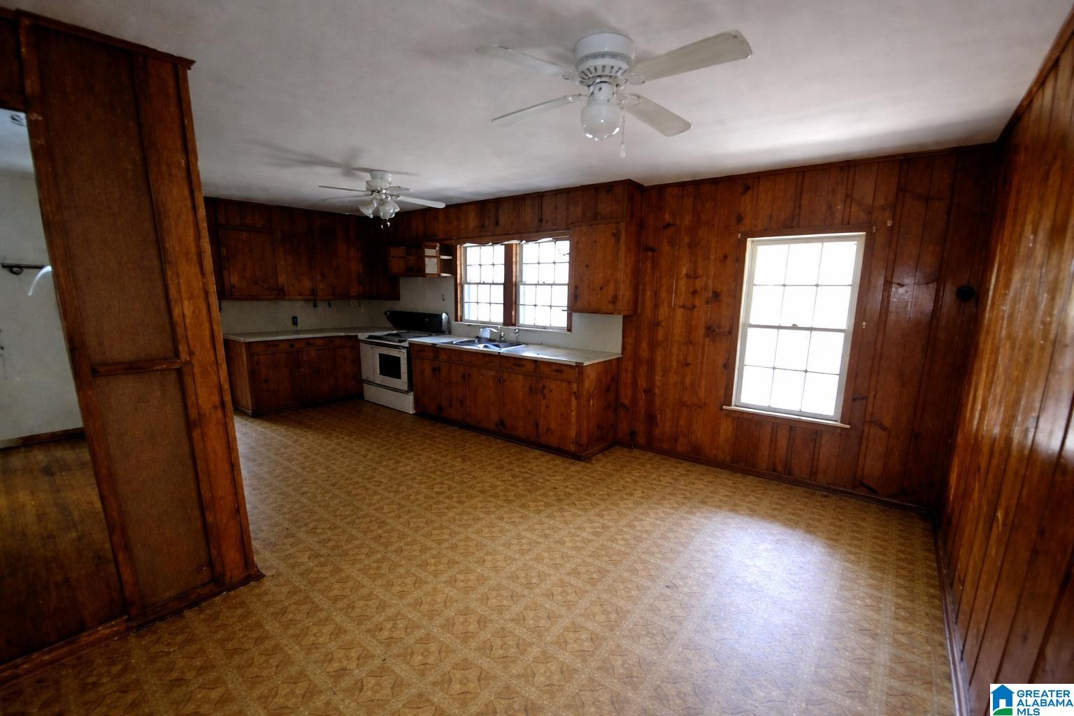 Homes for sale in Warrior, AL | 464 Johnny Shipp Road, Warrior, AL 35180 | MLS# 21426906