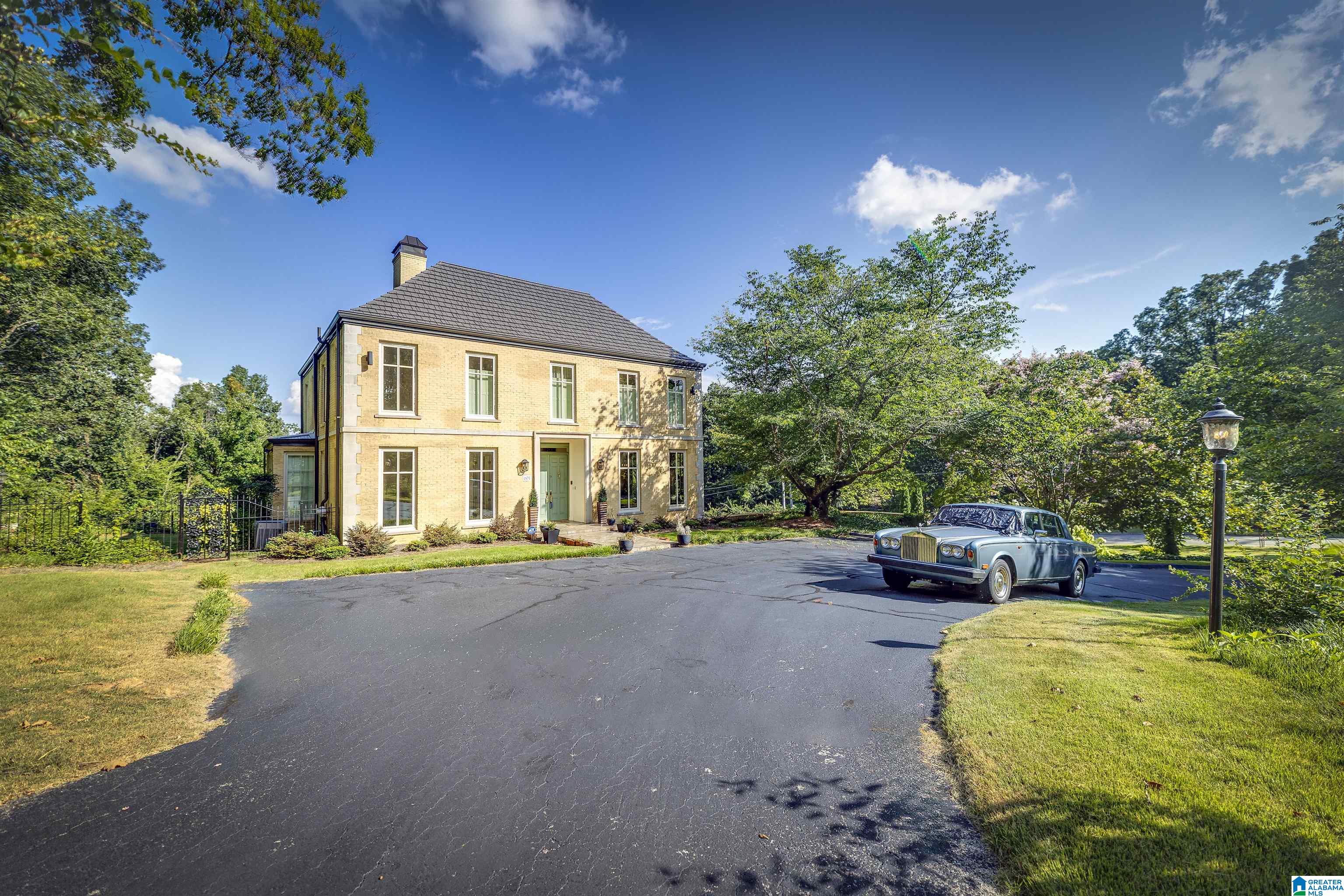 601 HILLYER HIGH ROAD