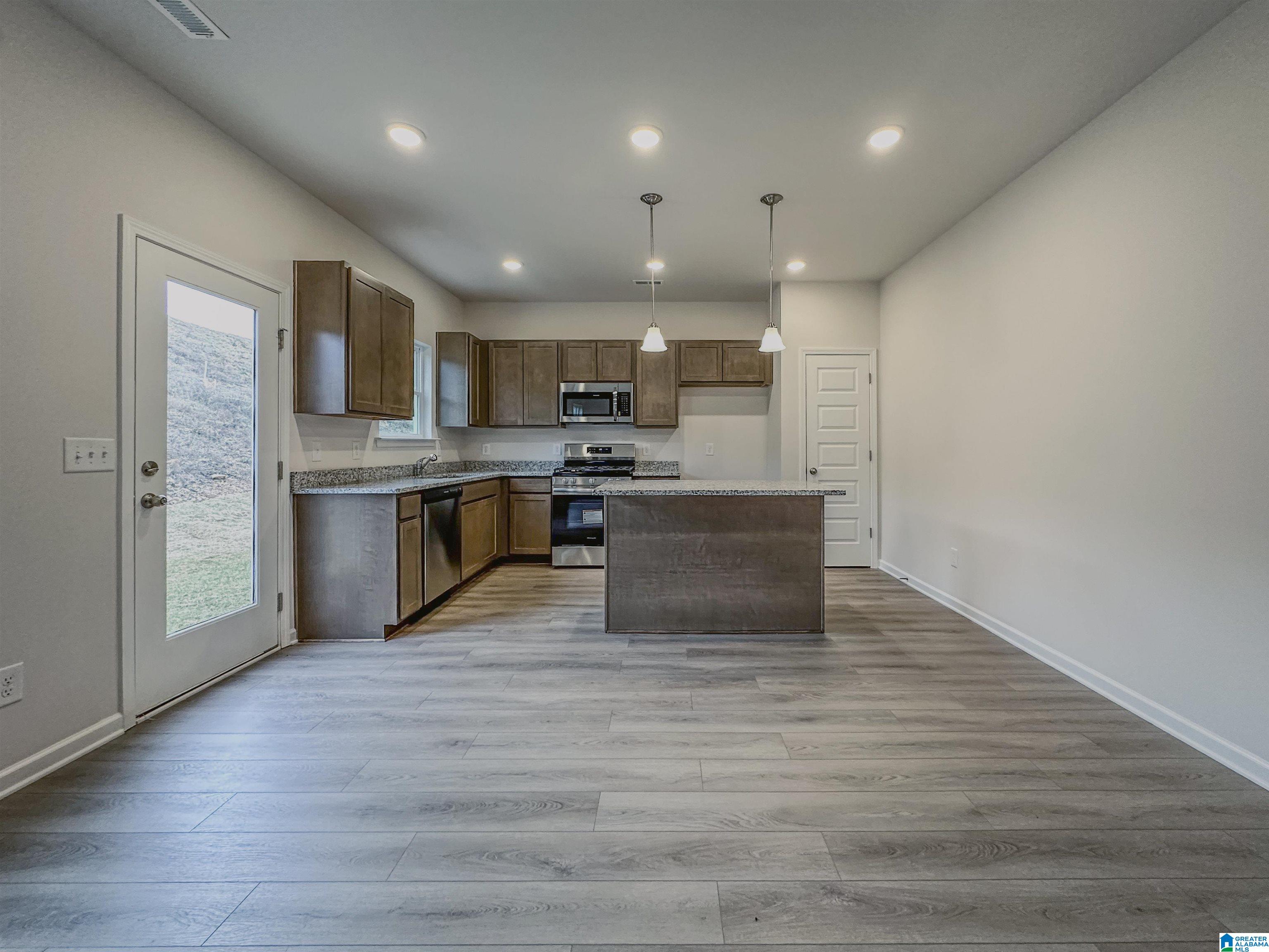 Homes for sale in Leeds, AL | 2037 Valley Run, Leeds, AL 35094 | MLS# 21427183