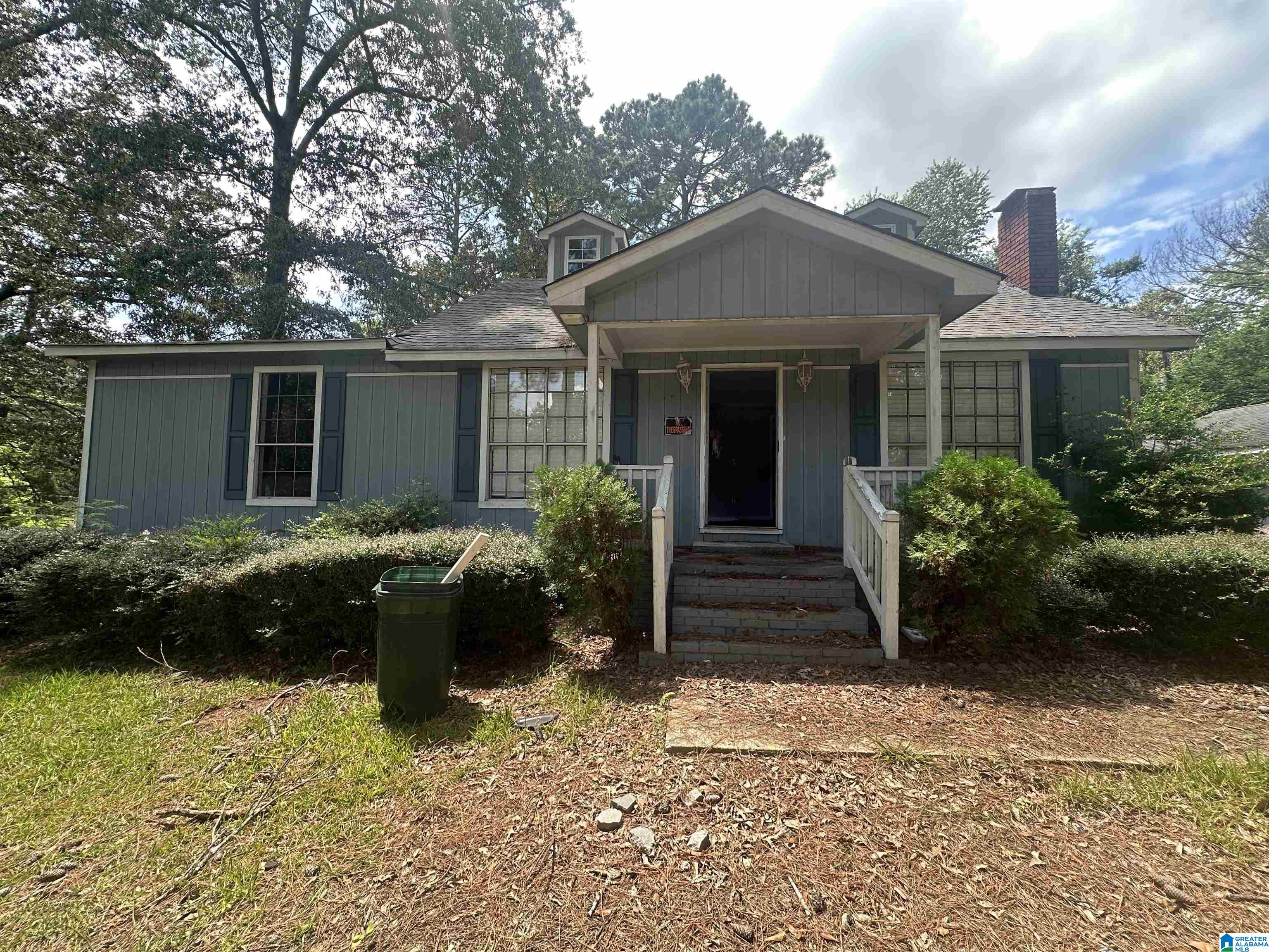 2108 MAYWOOD DRIVE