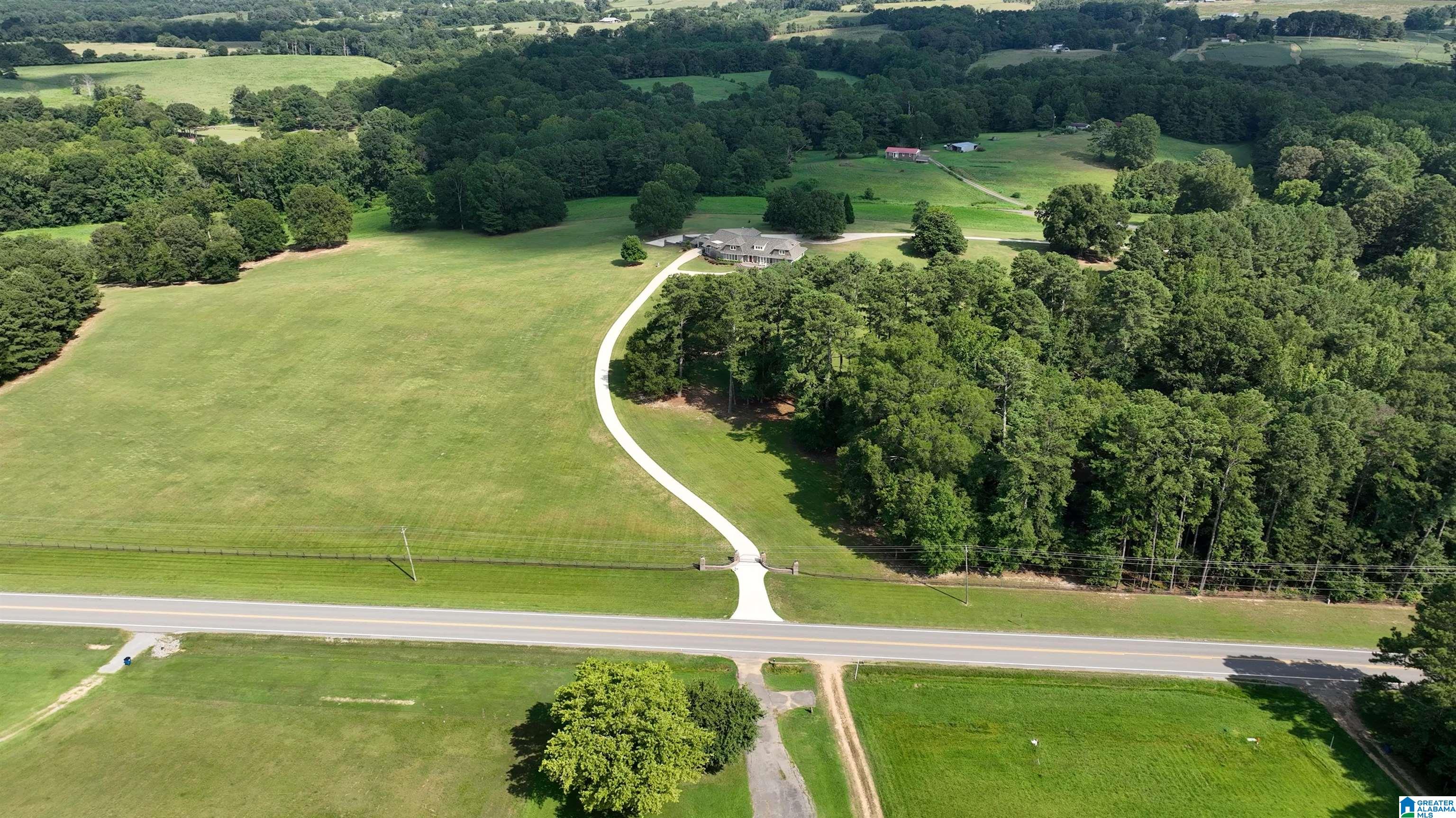 3rd image of 301 Kornegay Road, Oneonta, AL 35121 | MLS# 21428748