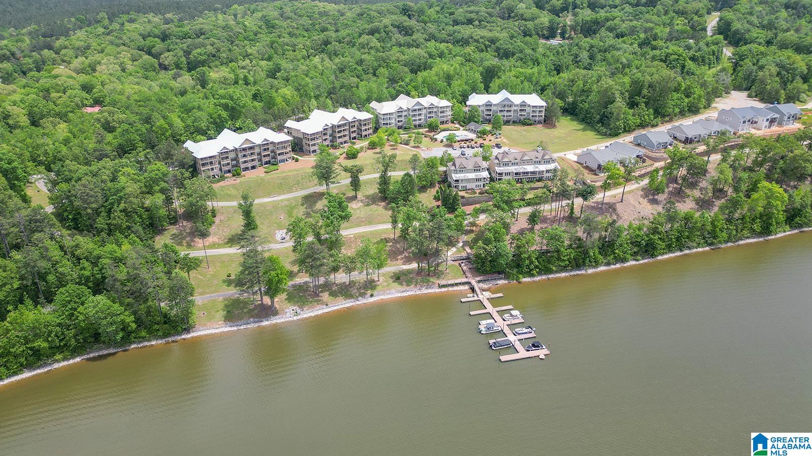 475 RIVER FOREST LANE