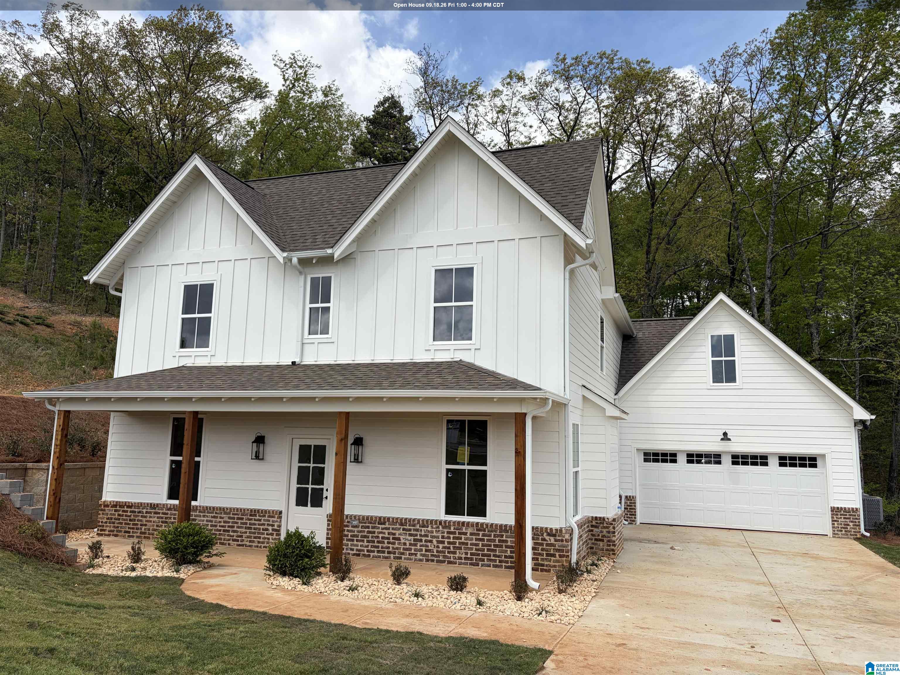 Photo 1 of Single family home for sale at 238 Oak Hl Ln, Moody, AL 35004 | MLS# 21428832 | Listing updated on 2026-09-20