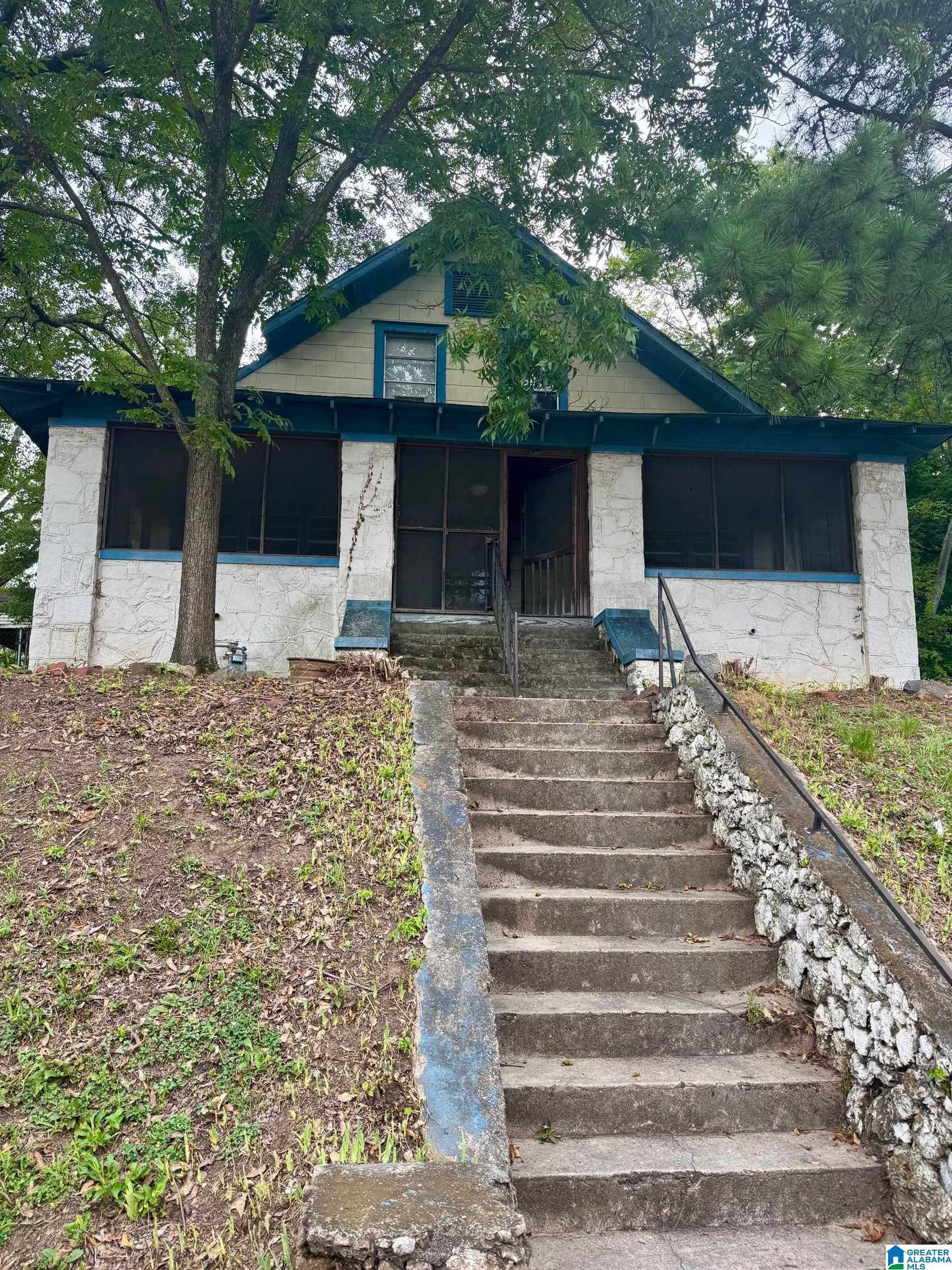 1402 FRED L SHUTTLESWORTH DRIVE