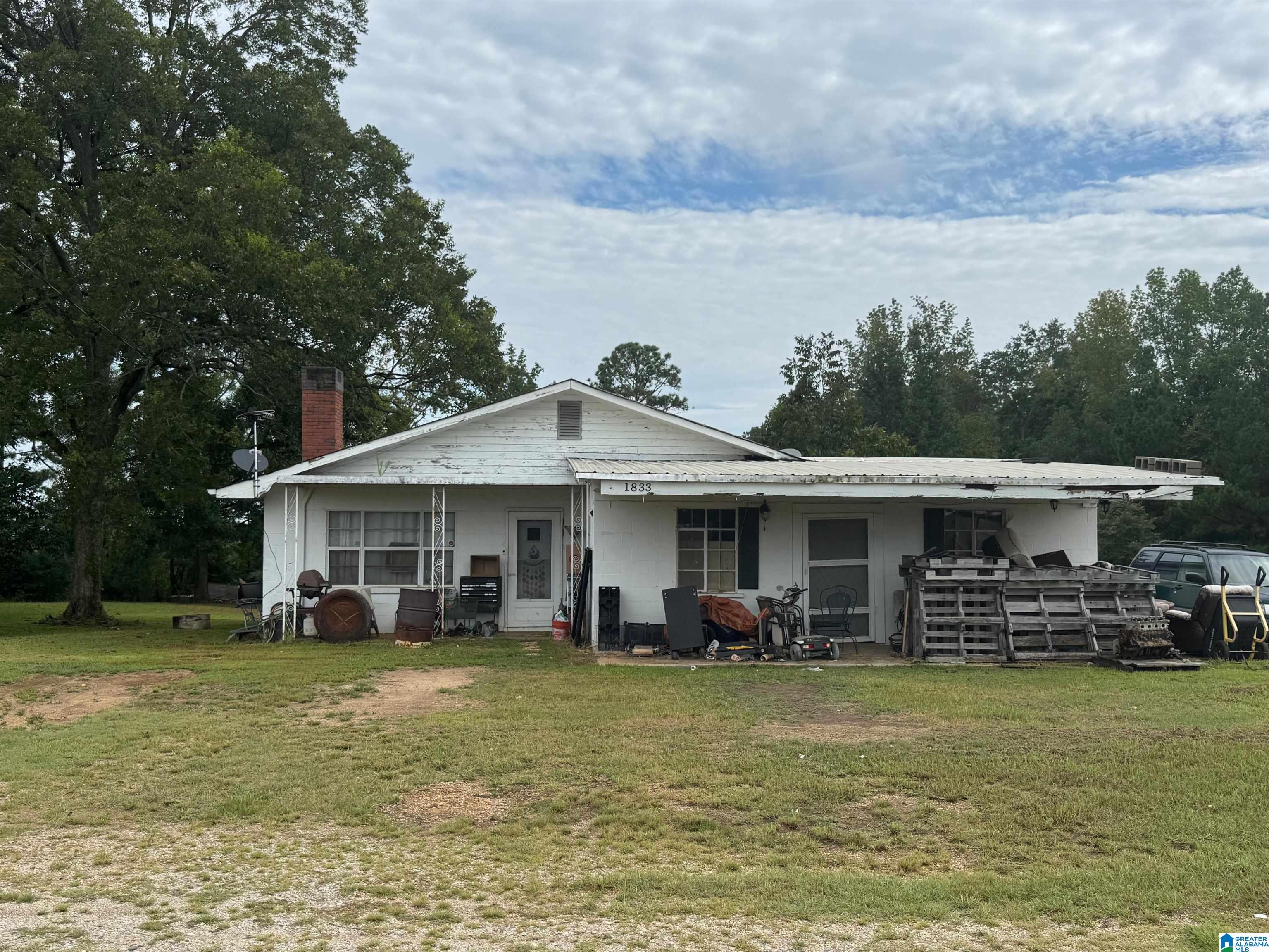 1833 COUNTY ROAD 42