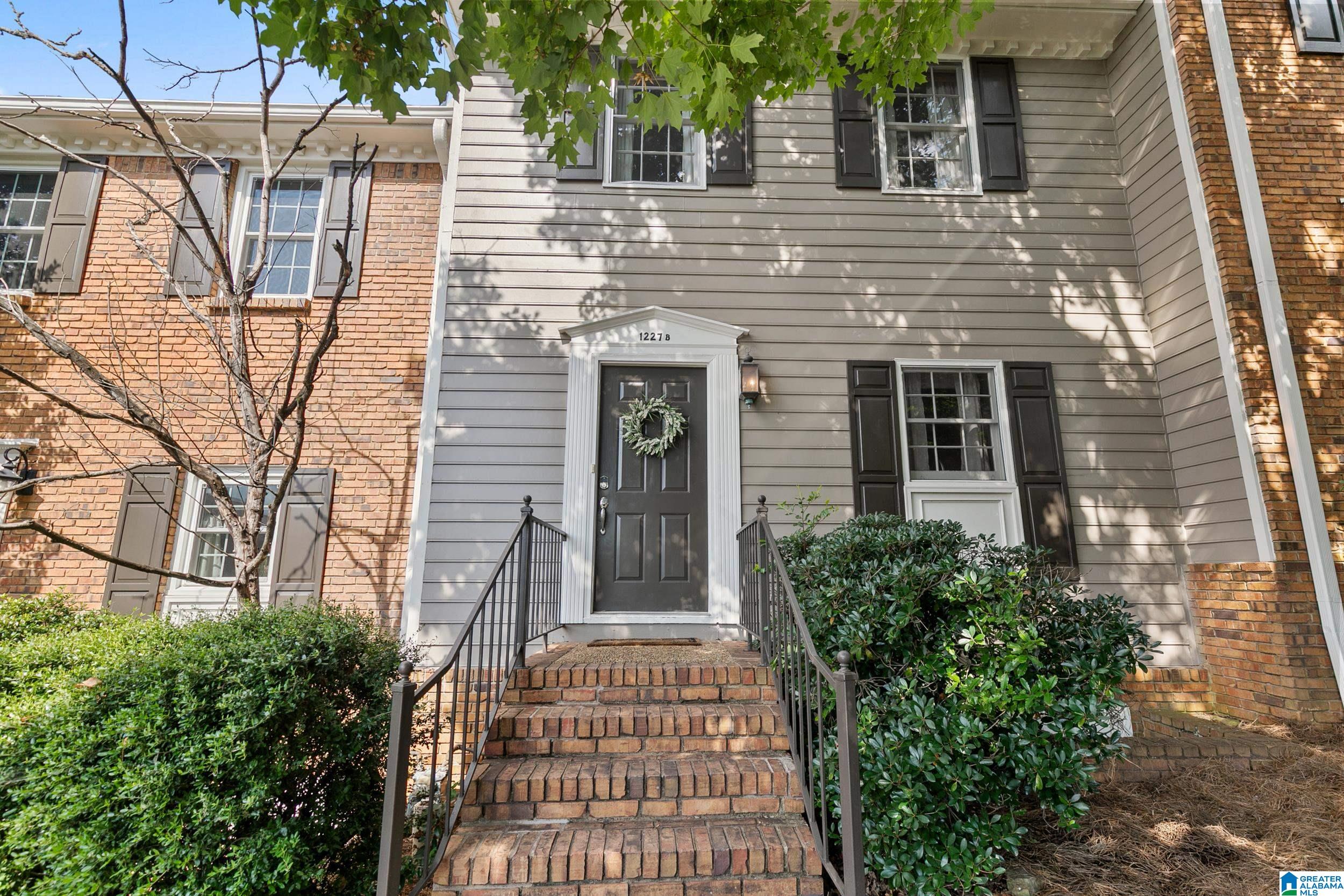 1227 33RD STREET S