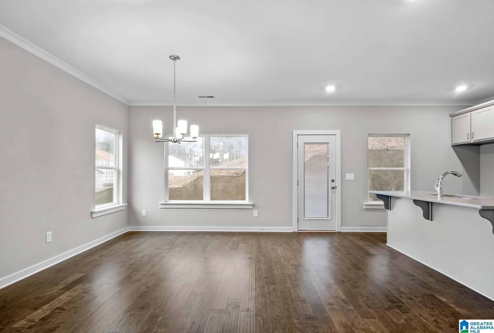 Homes for sale in Sterrett, AL | 101 Townmoor Lane, Sterrett, AL 35147 | MLS# 21429412