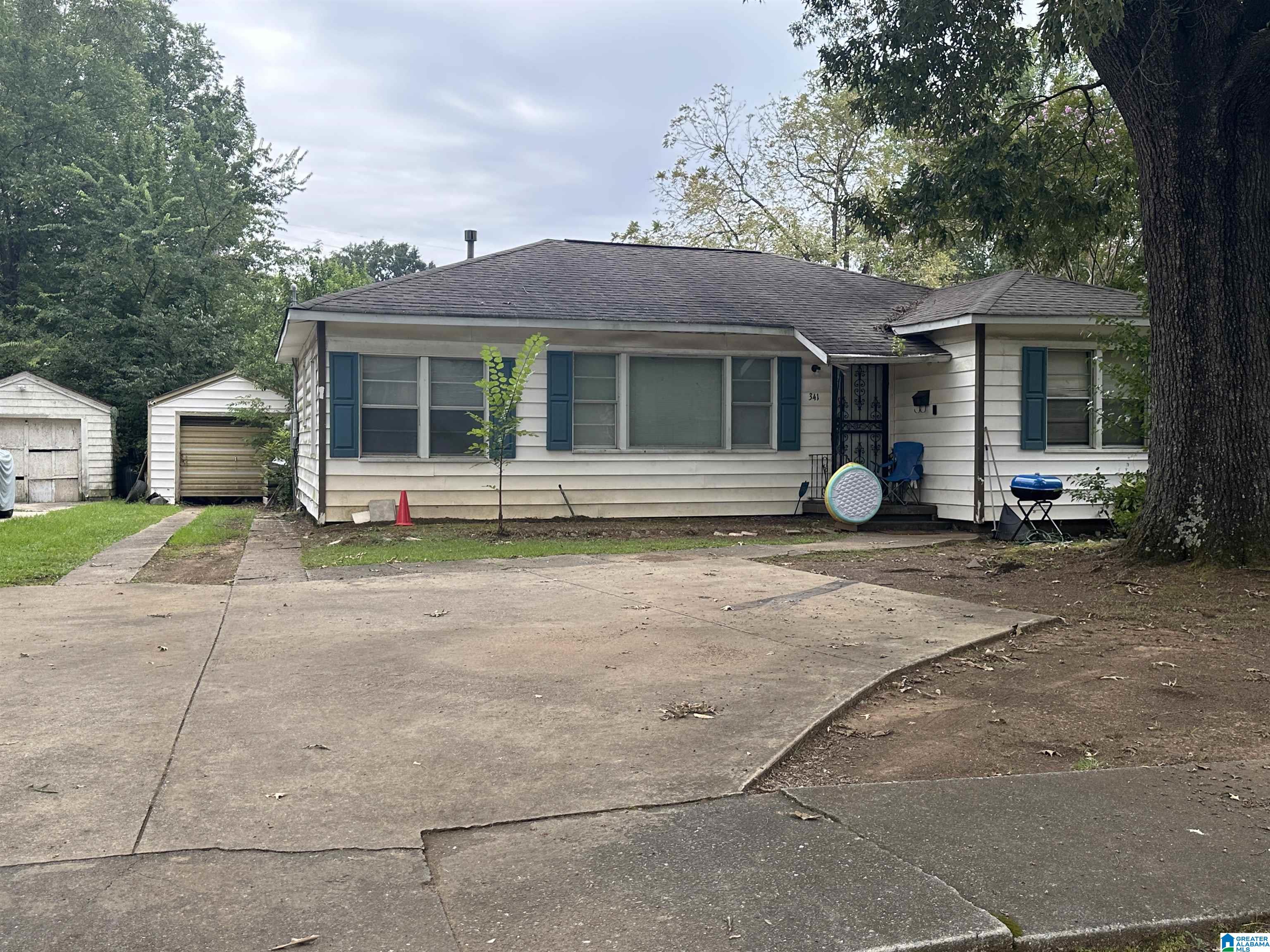 Homes for sale in Midfield, AL | 341 Midwood Avenue, Midfield, AL 35228 | MLS# 21429576