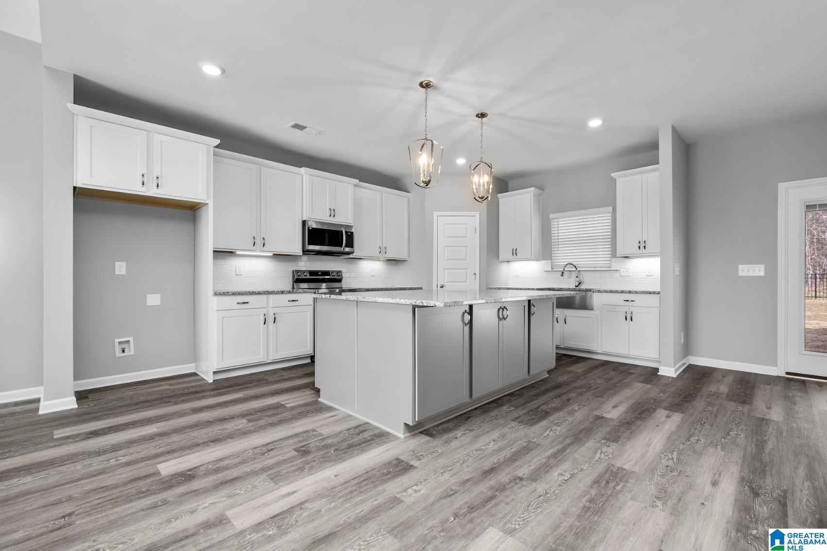 Homes for sale in Sterrett, AL | 409 Gateshead Dr, Sterrett, AL 35147 | MLS# 21429663