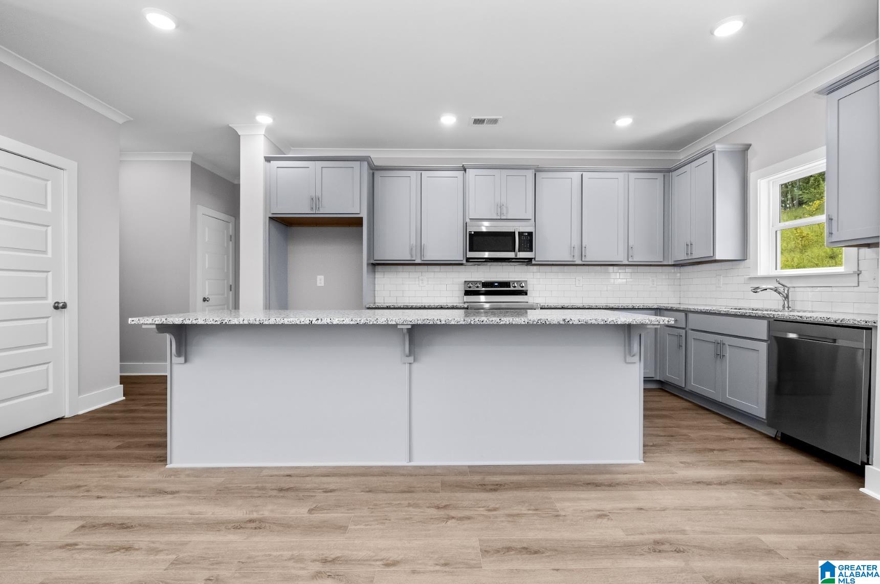 Homes for sale in Sterrett, AL | 413 Gateshead Dr, Sterrett, AL 35147 | MLS# 21429676